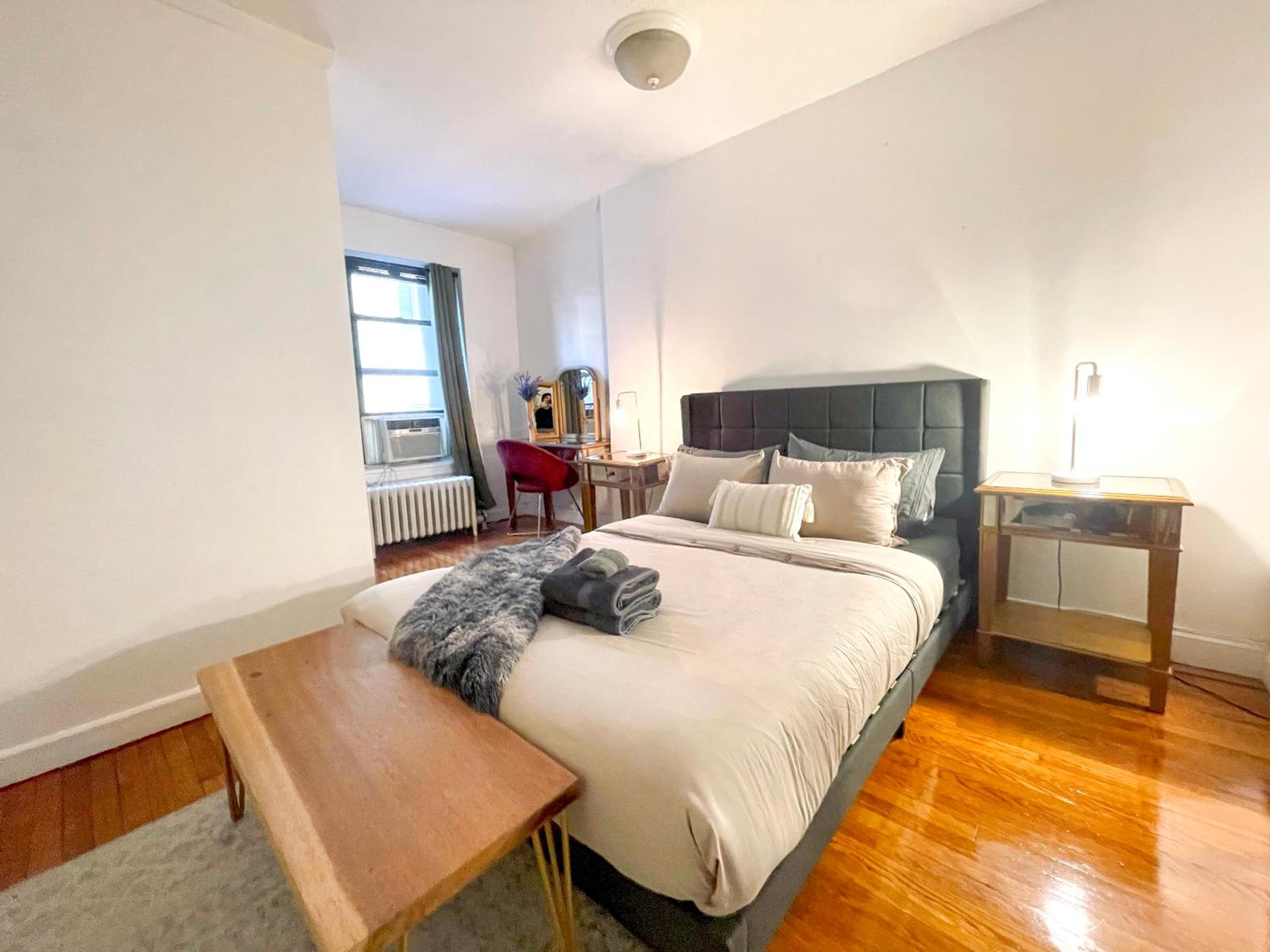 Gorgeous Extra Spacious Duplex Penthouse