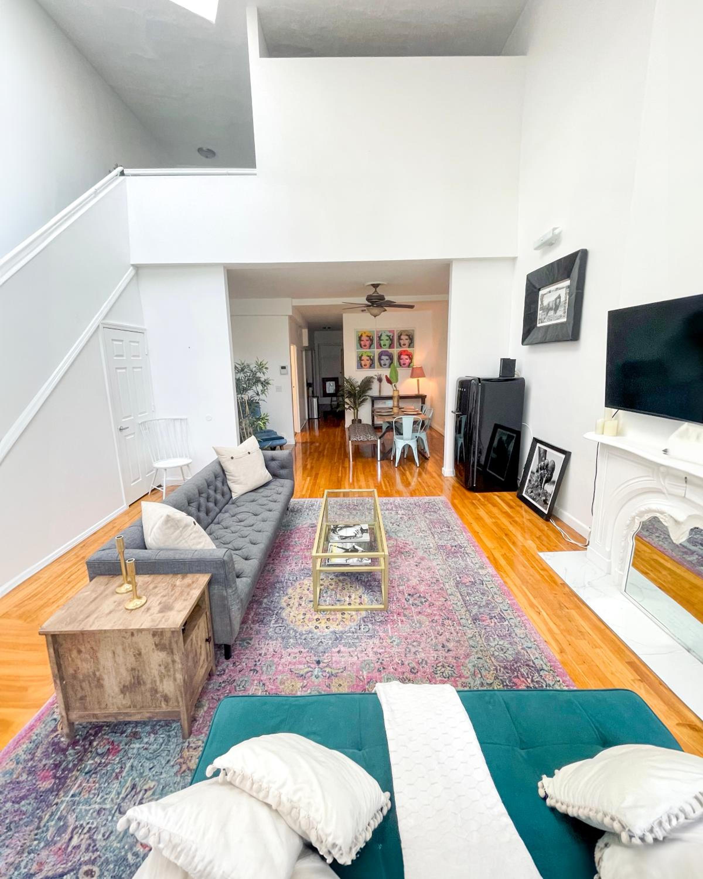 Gorgeous Extra Spacious Duplex Penthouse