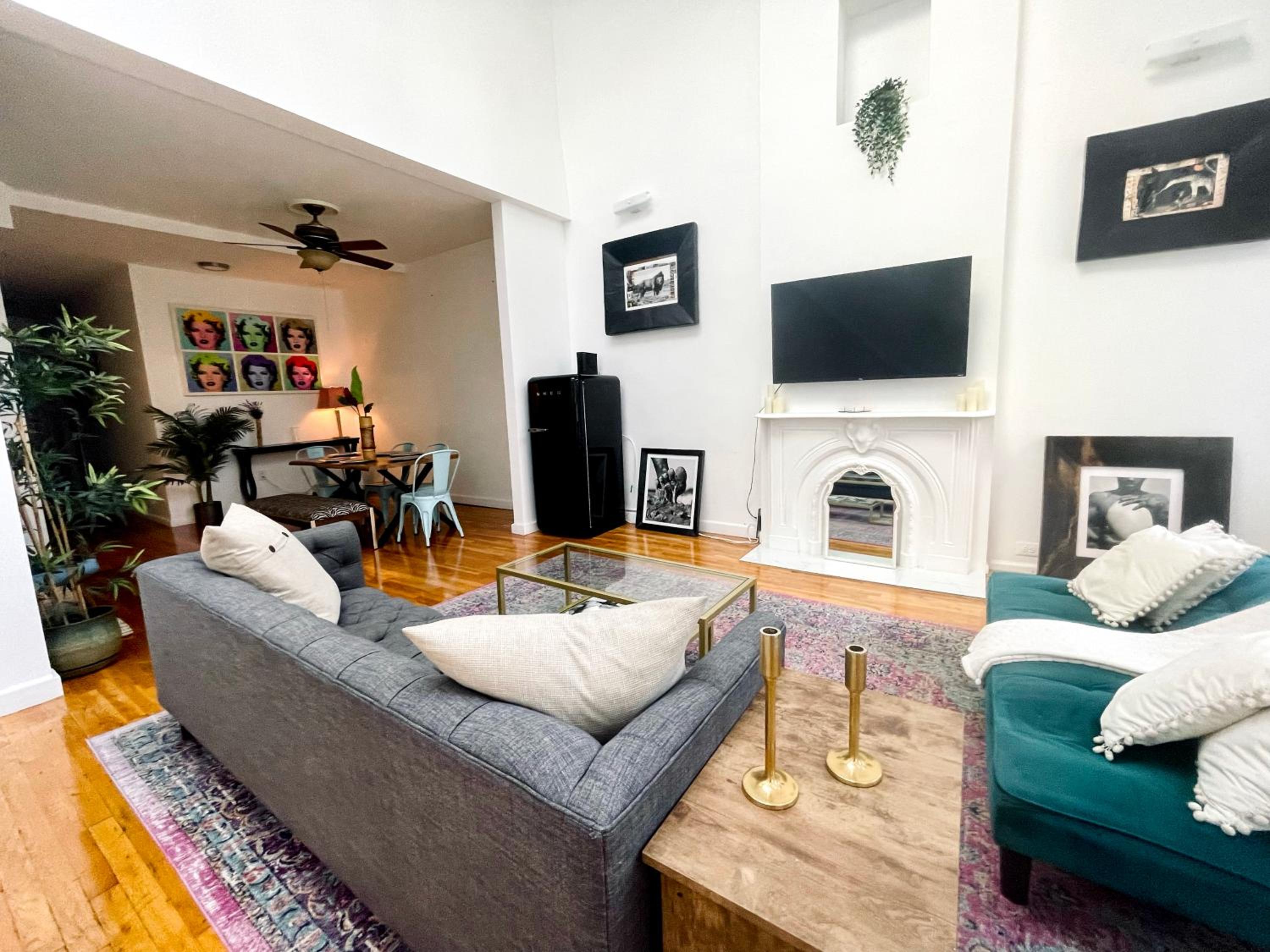 Gorgeous Extra Spacious Duplex Penthouse