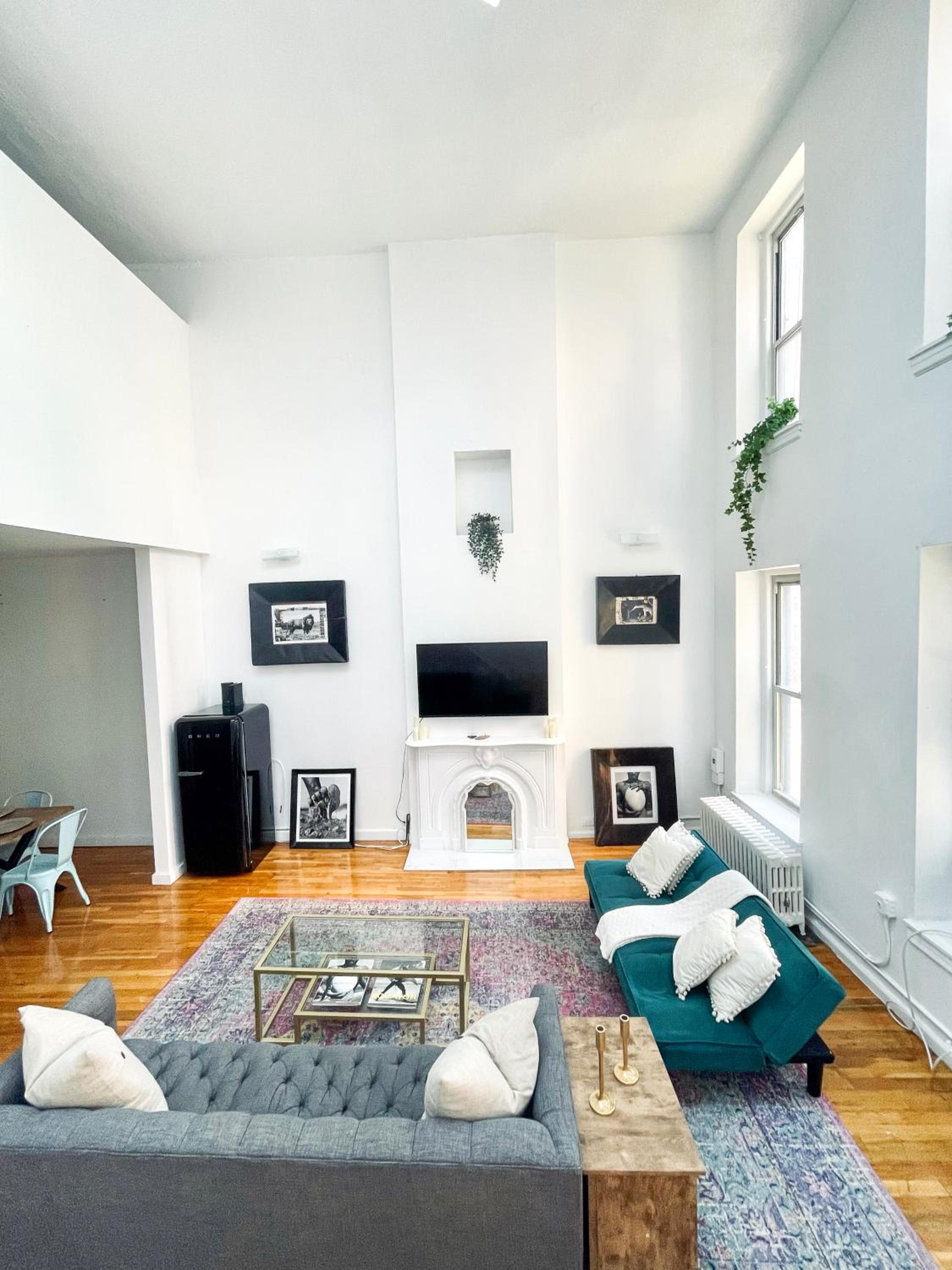 Gorgeous Extra Spacious Duplex Penthouse