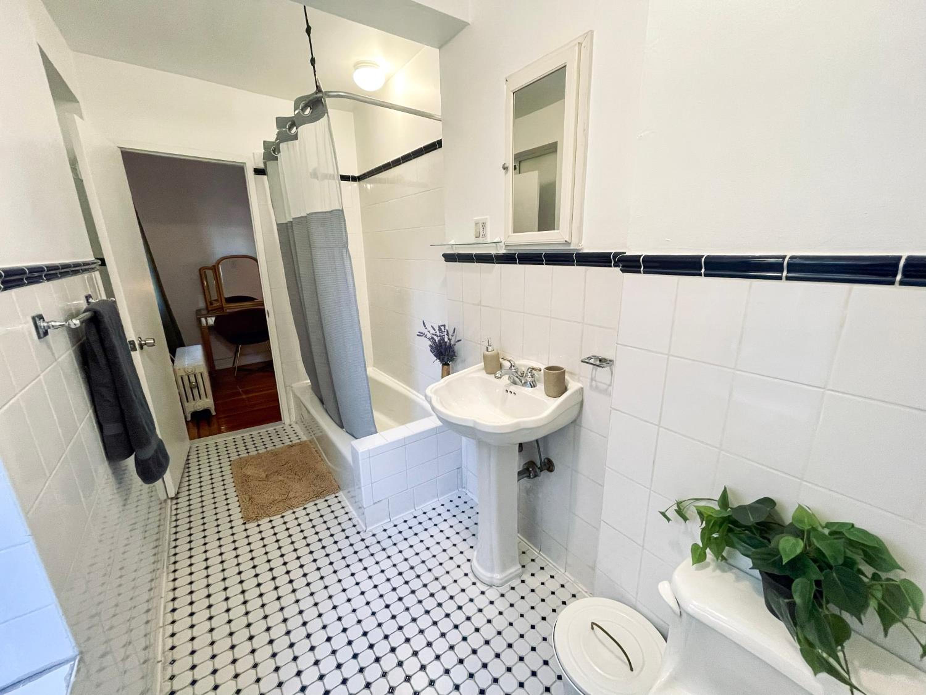Gorgeous Extra Spacious Duplex Penthouse
