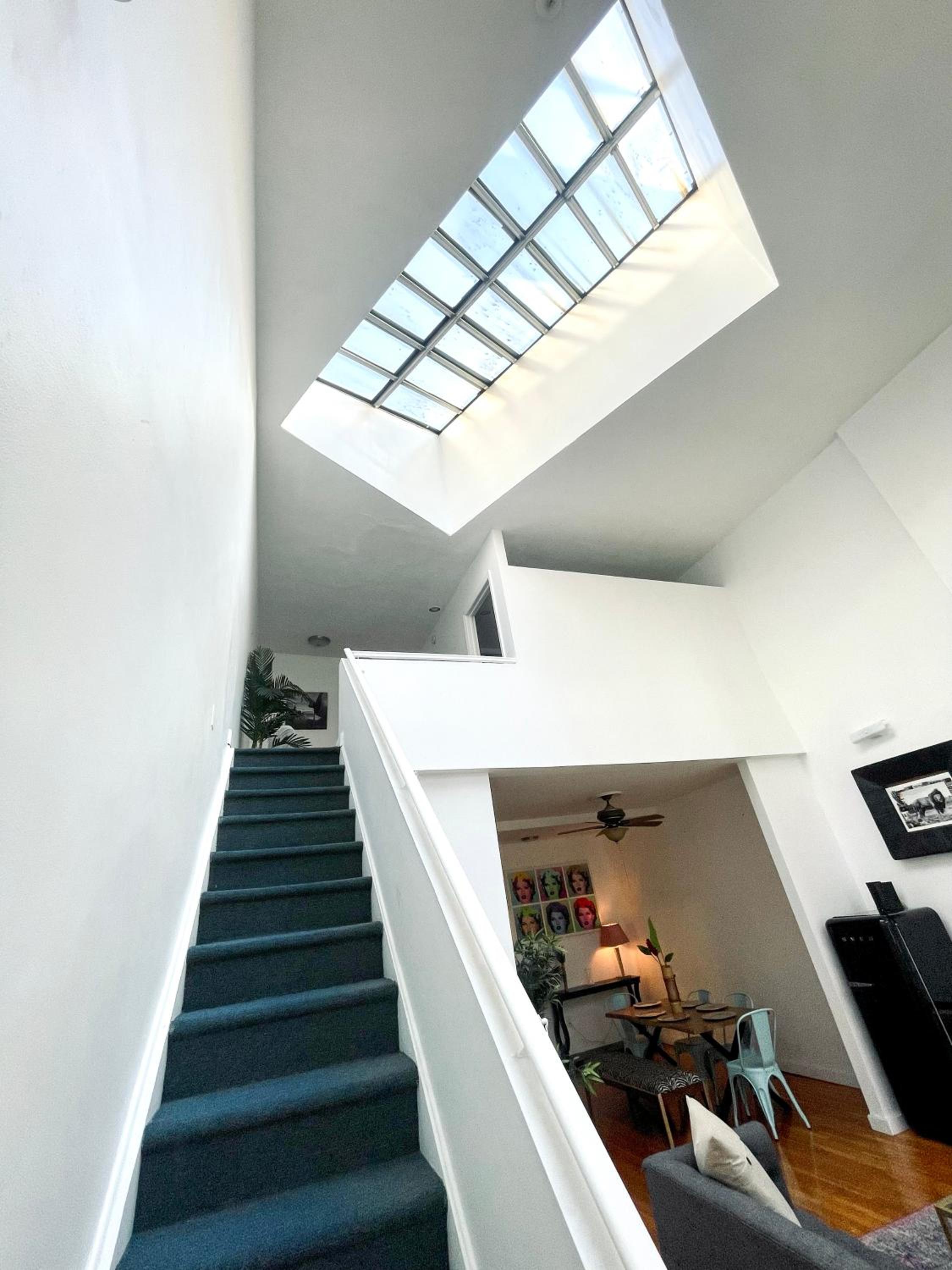 Gorgeous Extra Spacious Duplex Penthouse