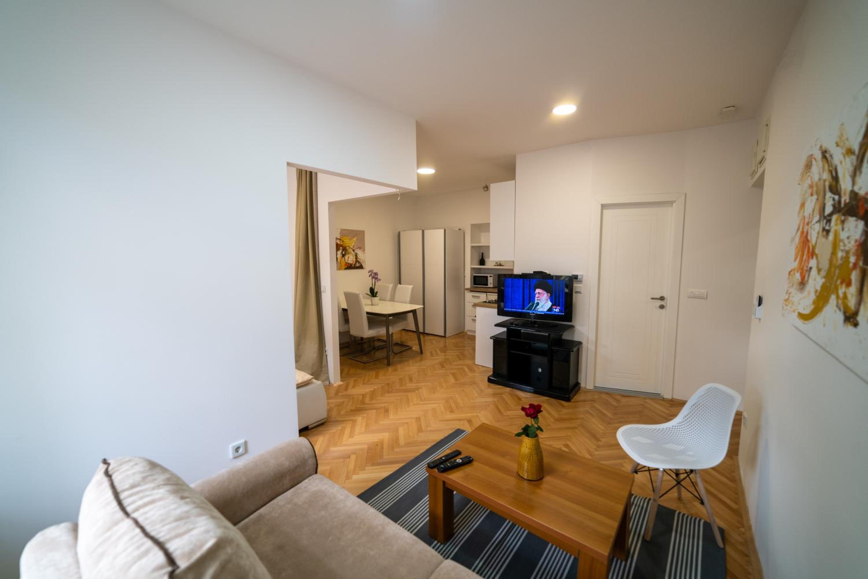 Four Seasons Apartments