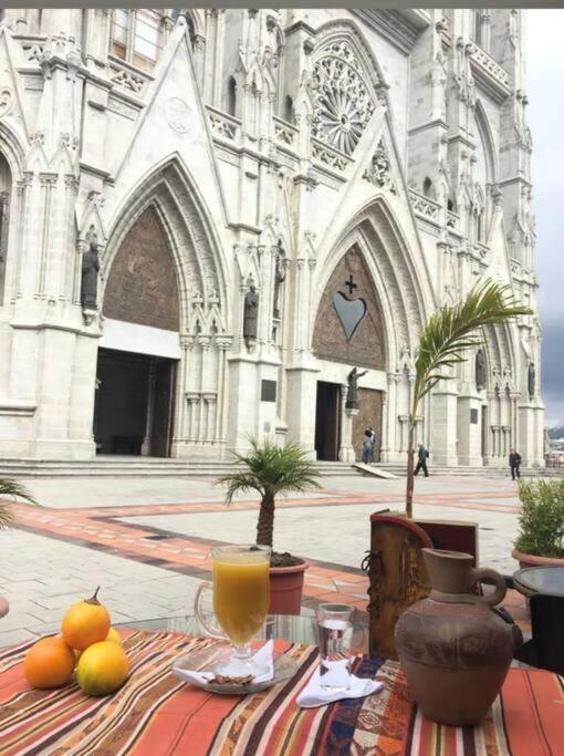 Suit completa con un dia de Desayuno en el mejor lugar del centro historico