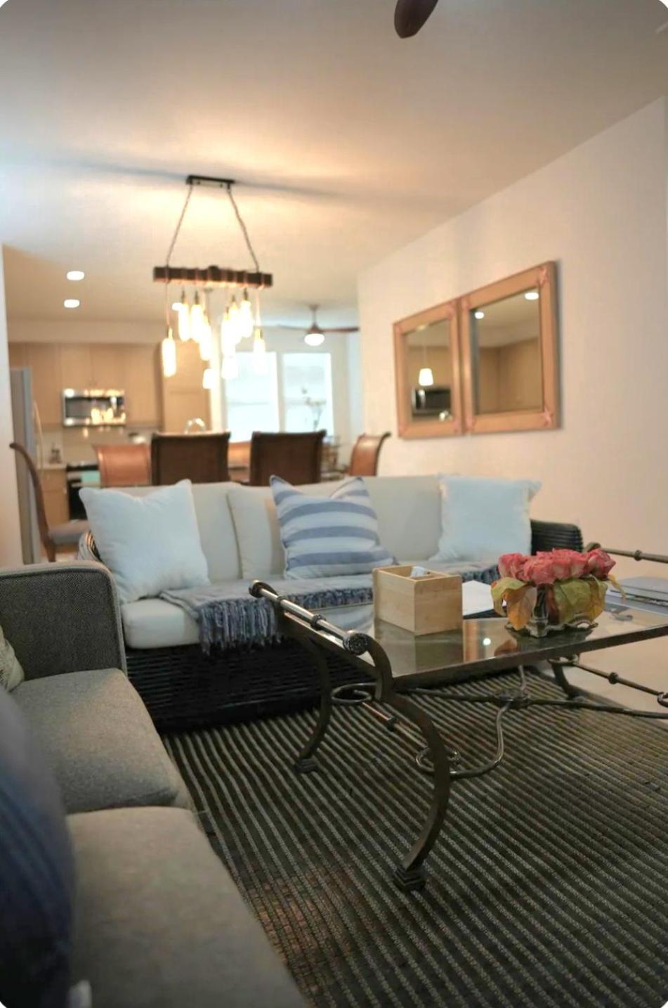 Paradise Ohana Ocean View Oasis with community Pool, Spa, Gym and Rec Area with PingPong, Air Hockey and Foosball