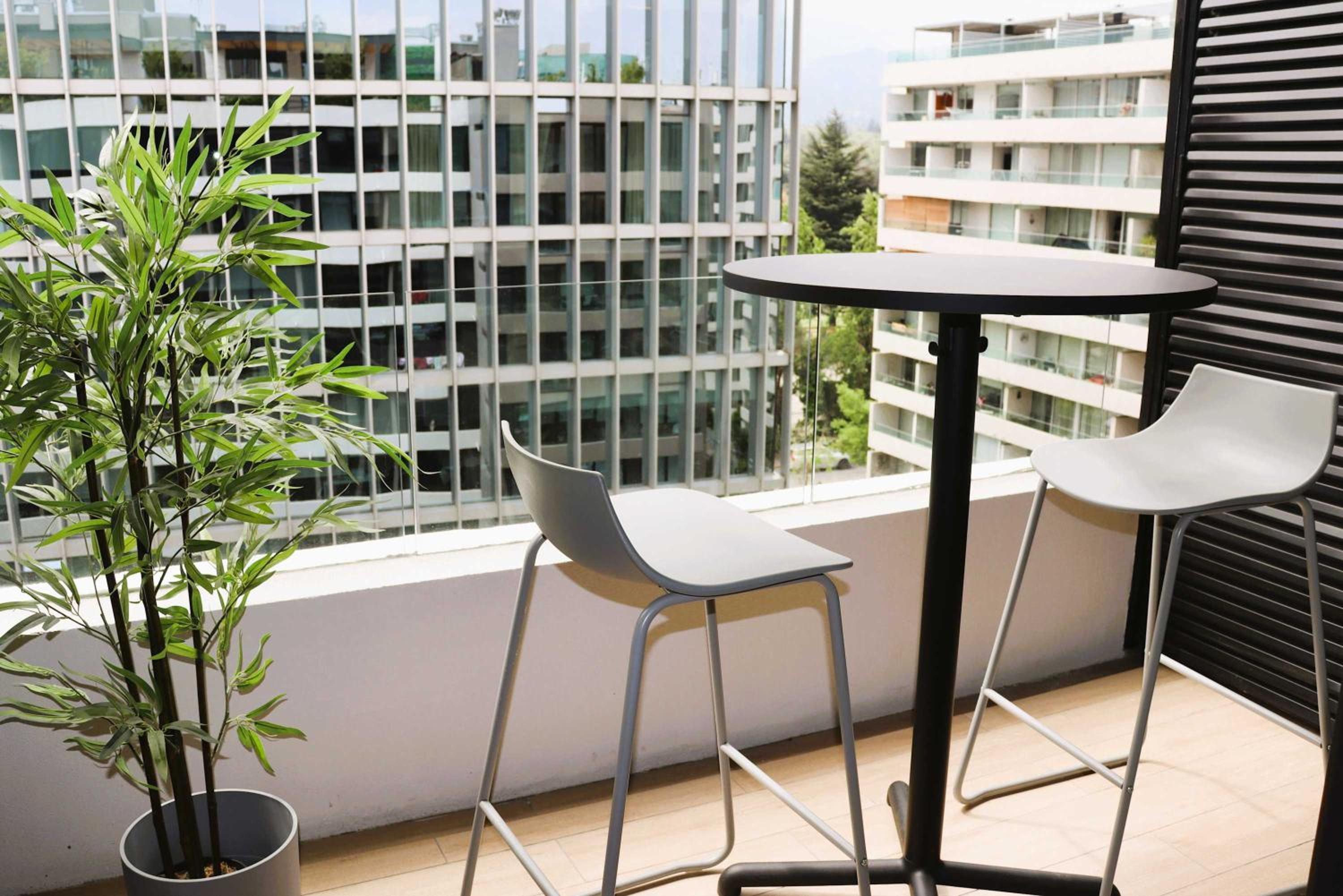 HOM I Inmejorable y Luminoso Estudio en Las Condes