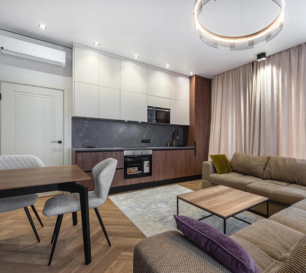 Marc & spacious and bright