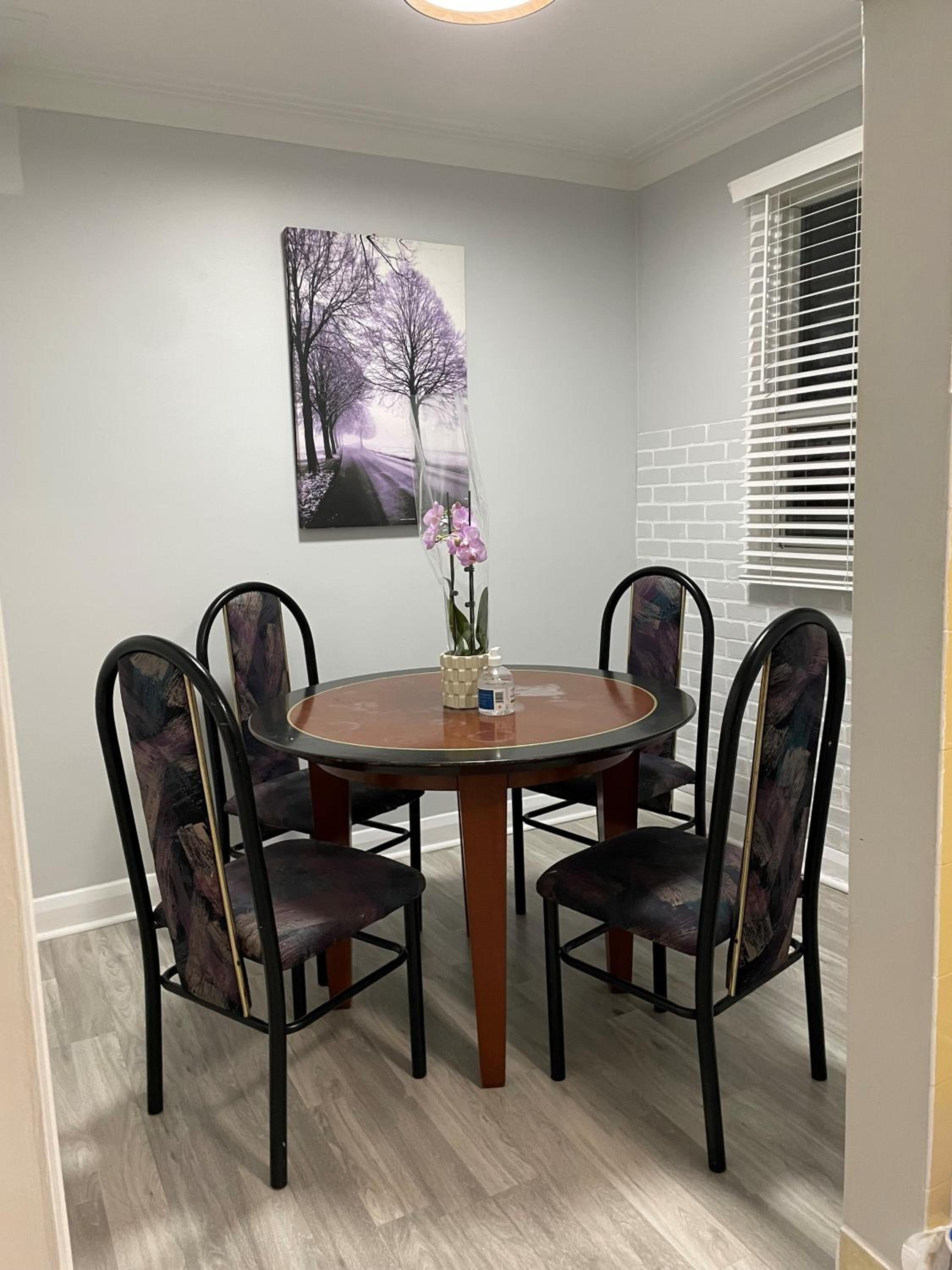 Toronto Full Bed in a Room - Midtown