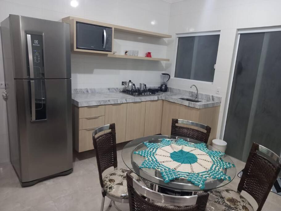 Lindo Apartamento frente ao Mar na Praia da Maranduba