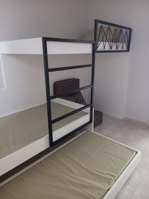 Lindo Apartamento frente ao Mar na Praia da Maranduba