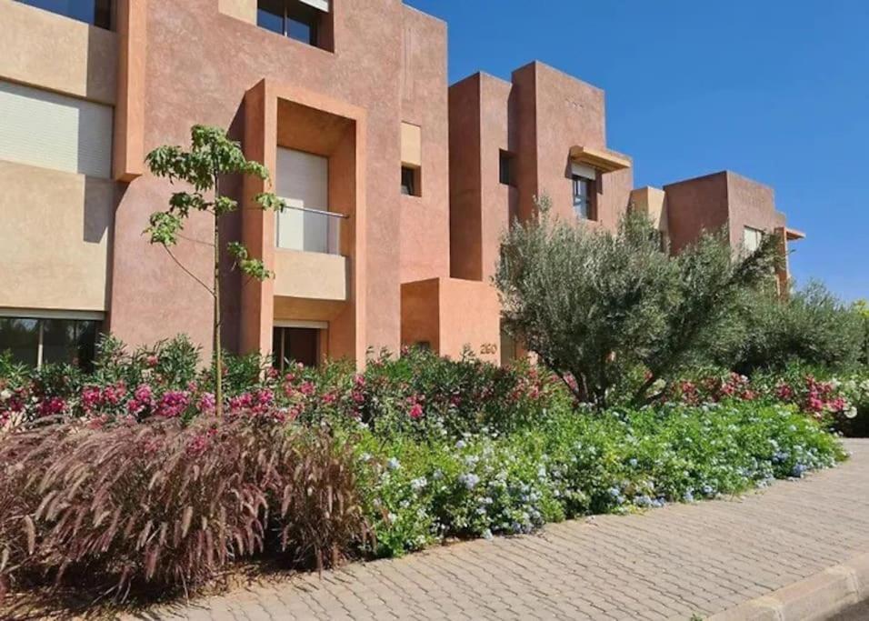 Appartement de prestige au golf view 2