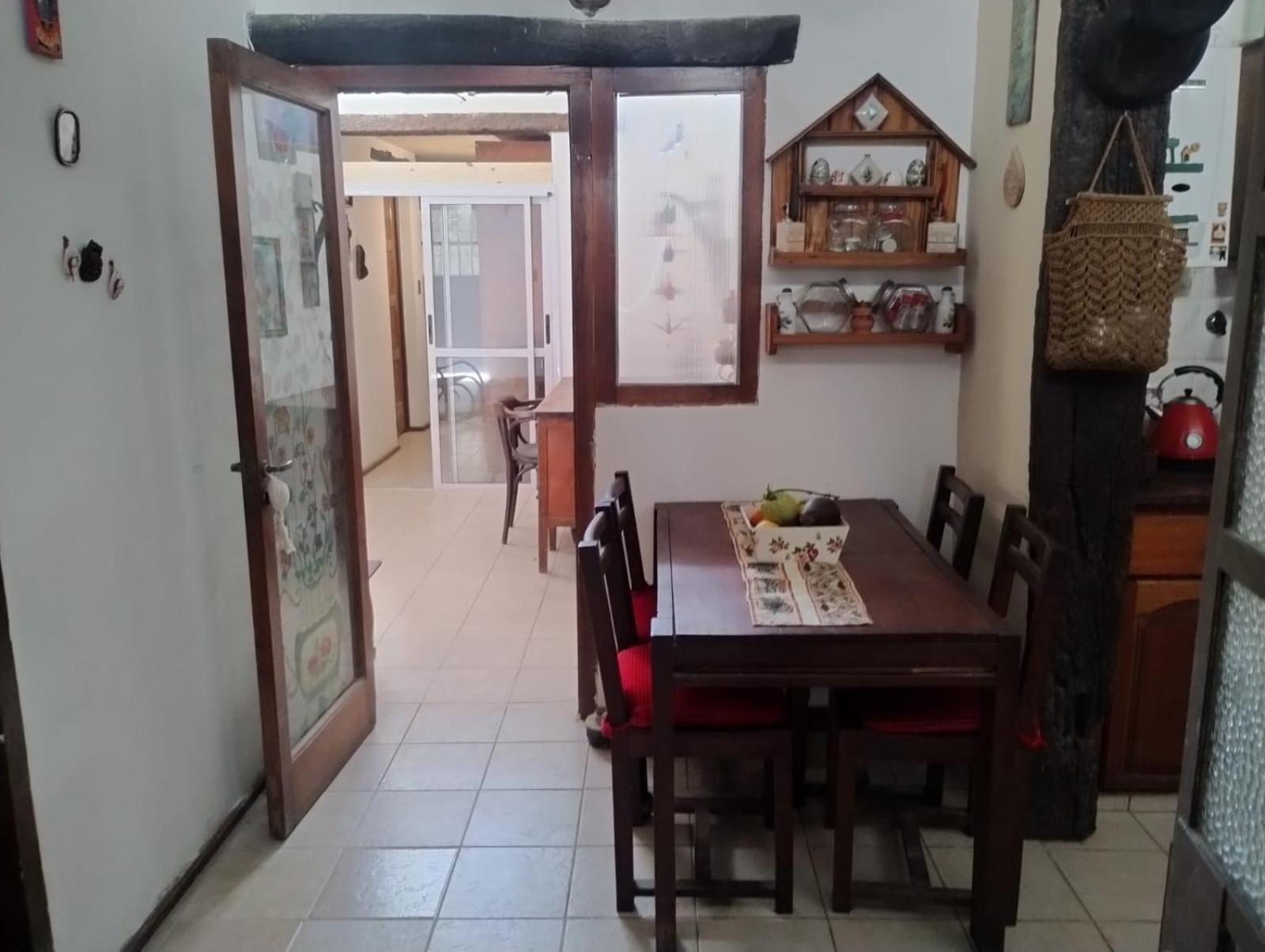Alta Córdoba casa con cochera