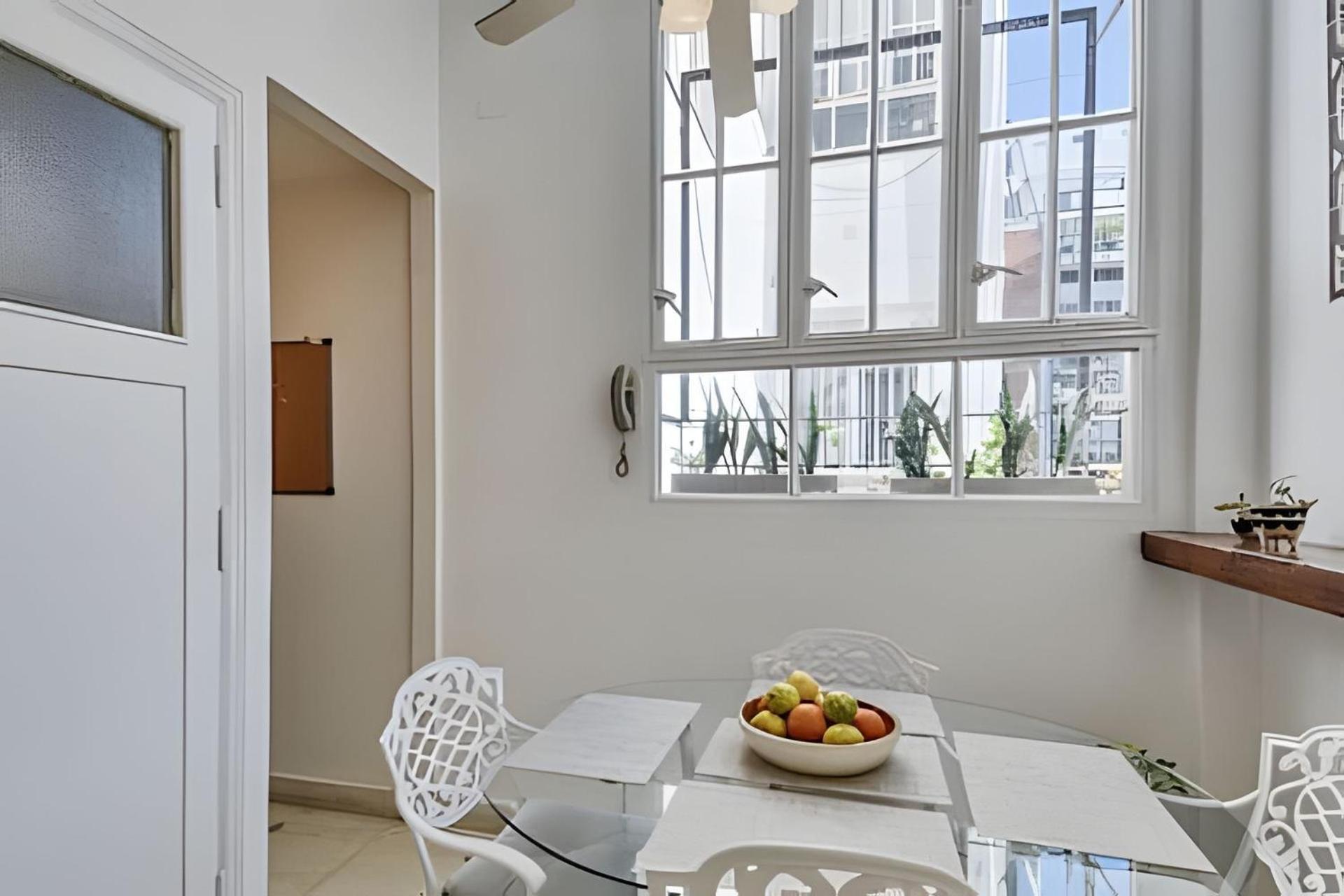 Charming 2BR French-style in Palermo Near Parks