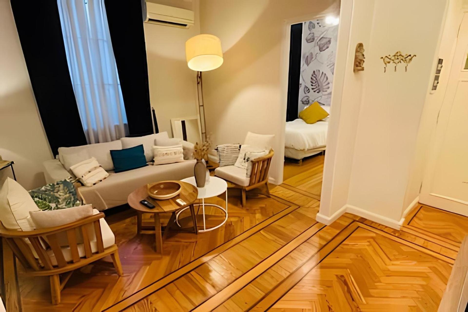 Charming 2BR French-style in Palermo Near Parks