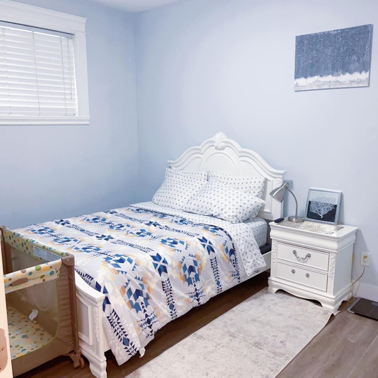 Ground level two bedrooms Suite near Lake and Golf Course