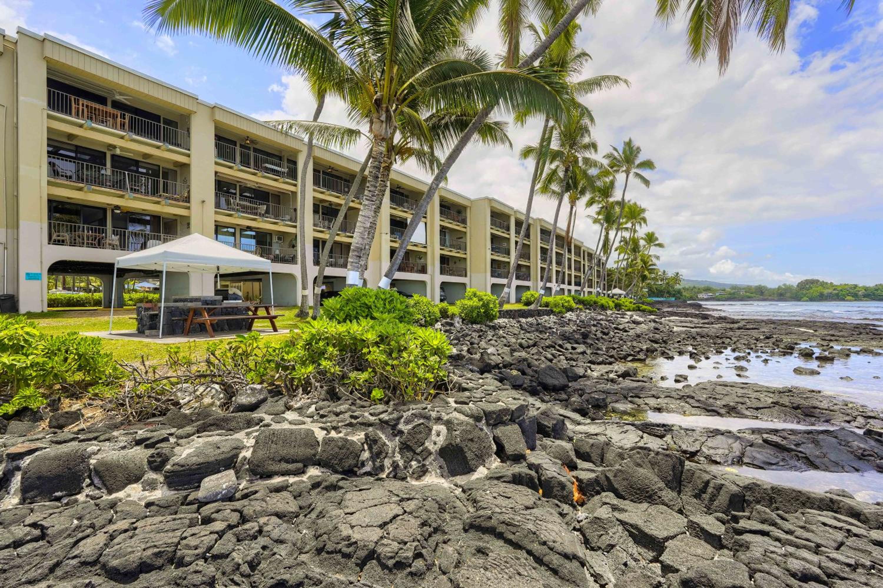 Hotel Couples Beach Studio / Relaxing & Comfortable. - Image 1