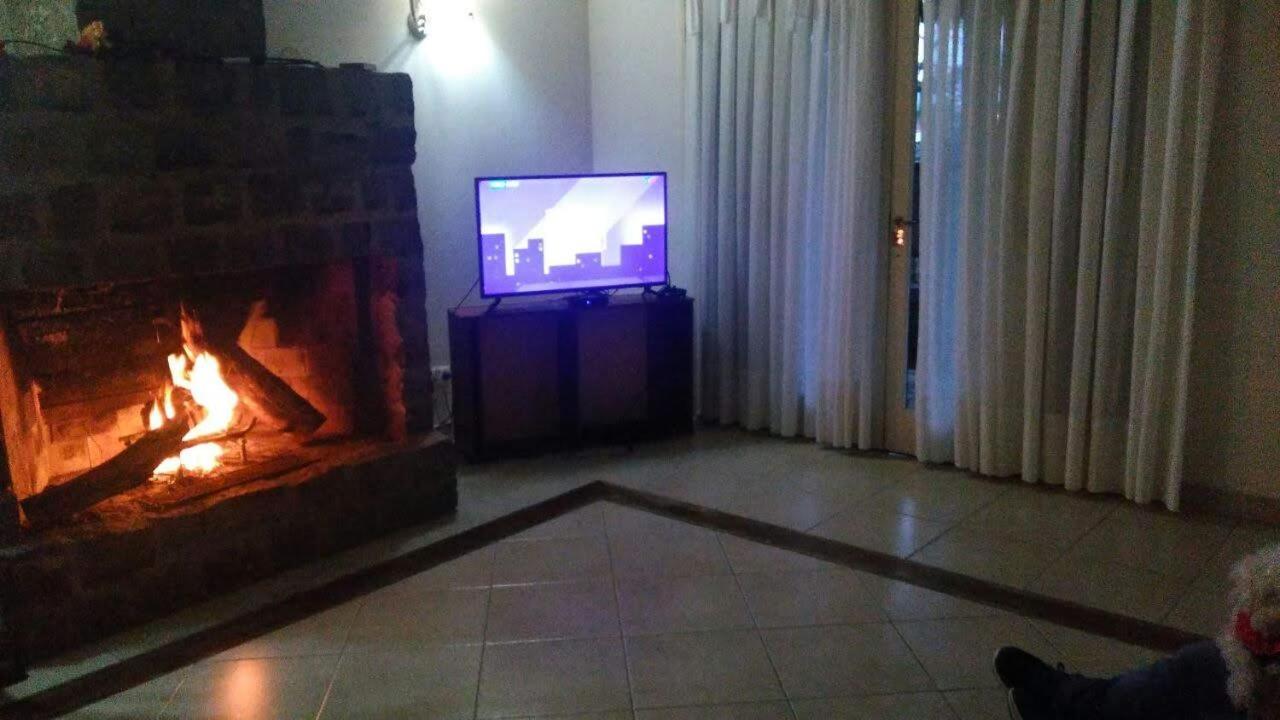 Chalet para 8 o 9 personas, pegado al Bosque Peralta Ramos y a 10 cuadras de las mejores playas del sur de Mar del Plata