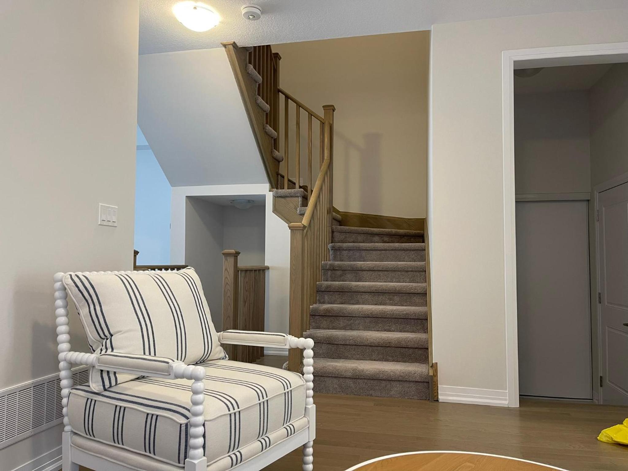4 Bedroom Detach Home in Cambridge