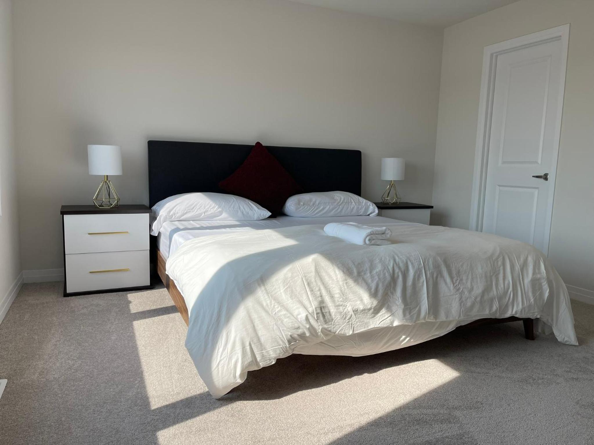 4 Bedroom Detach Home in Cambridge