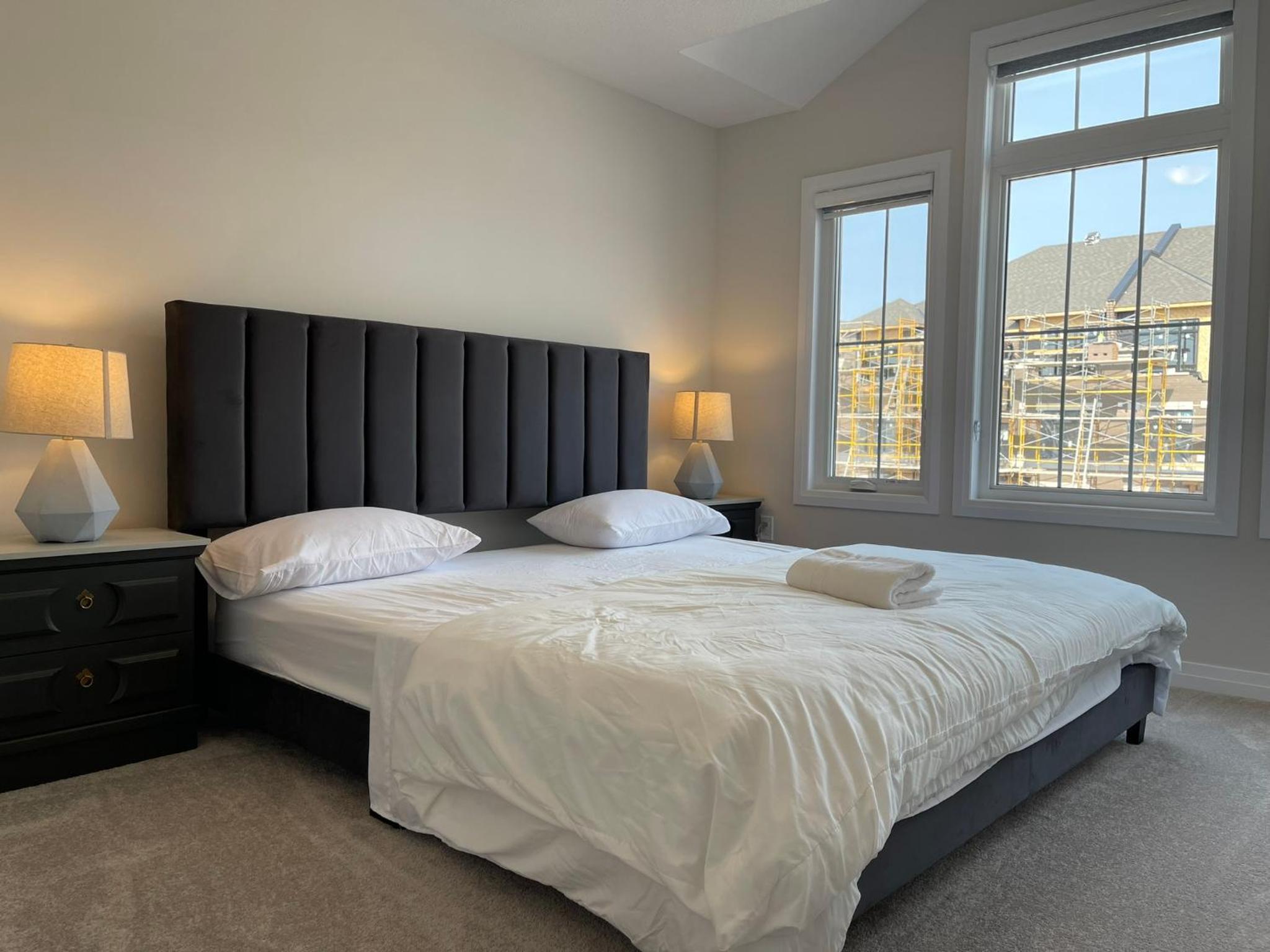 4 Bedroom Detach Home in Cambridge