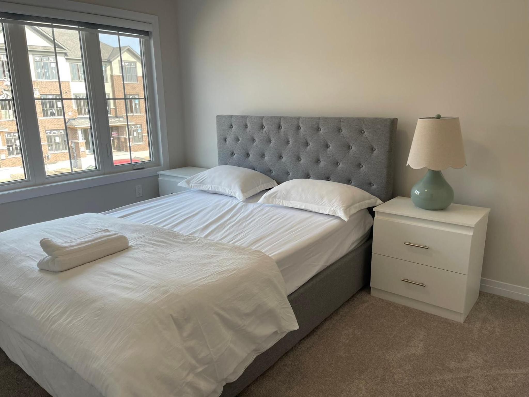 4 Bedroom Detach Home in Cambridge