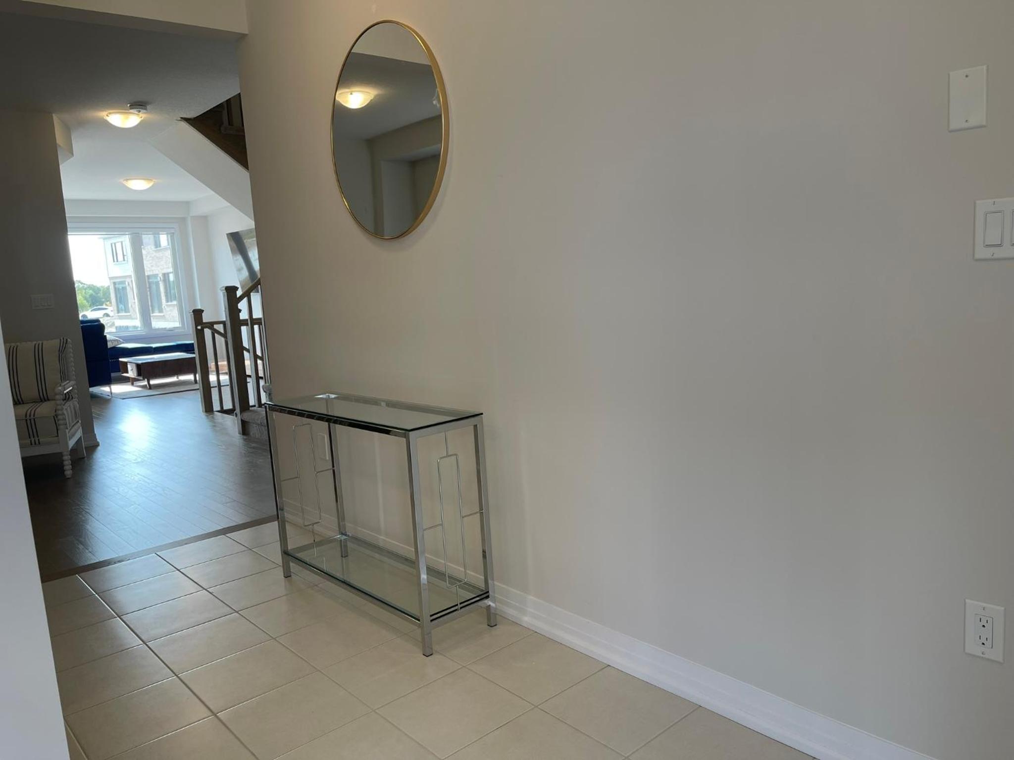 4 Bedroom Detach Home in Cambridge
