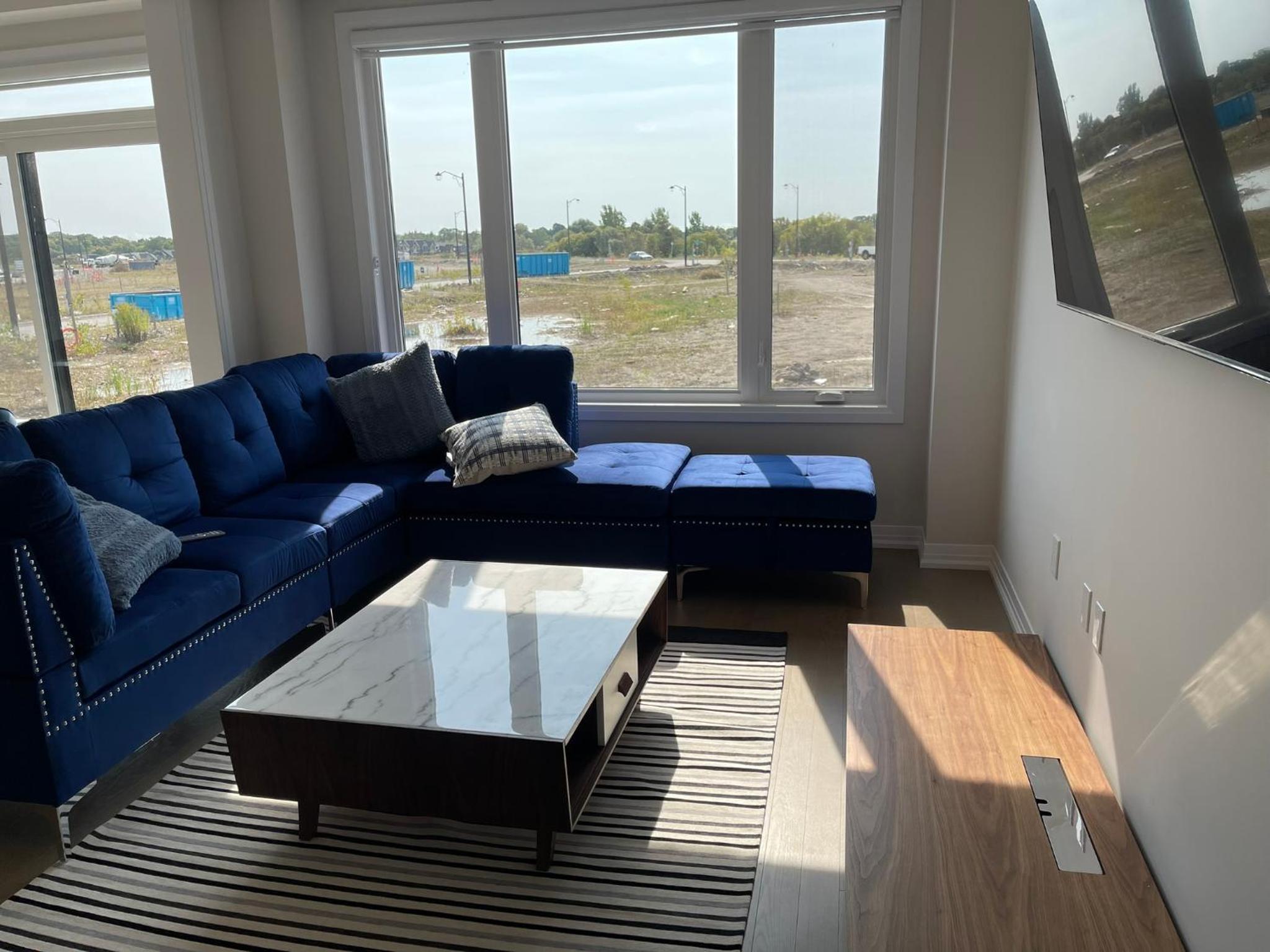4 Bedroom Detach Home in Cambridge