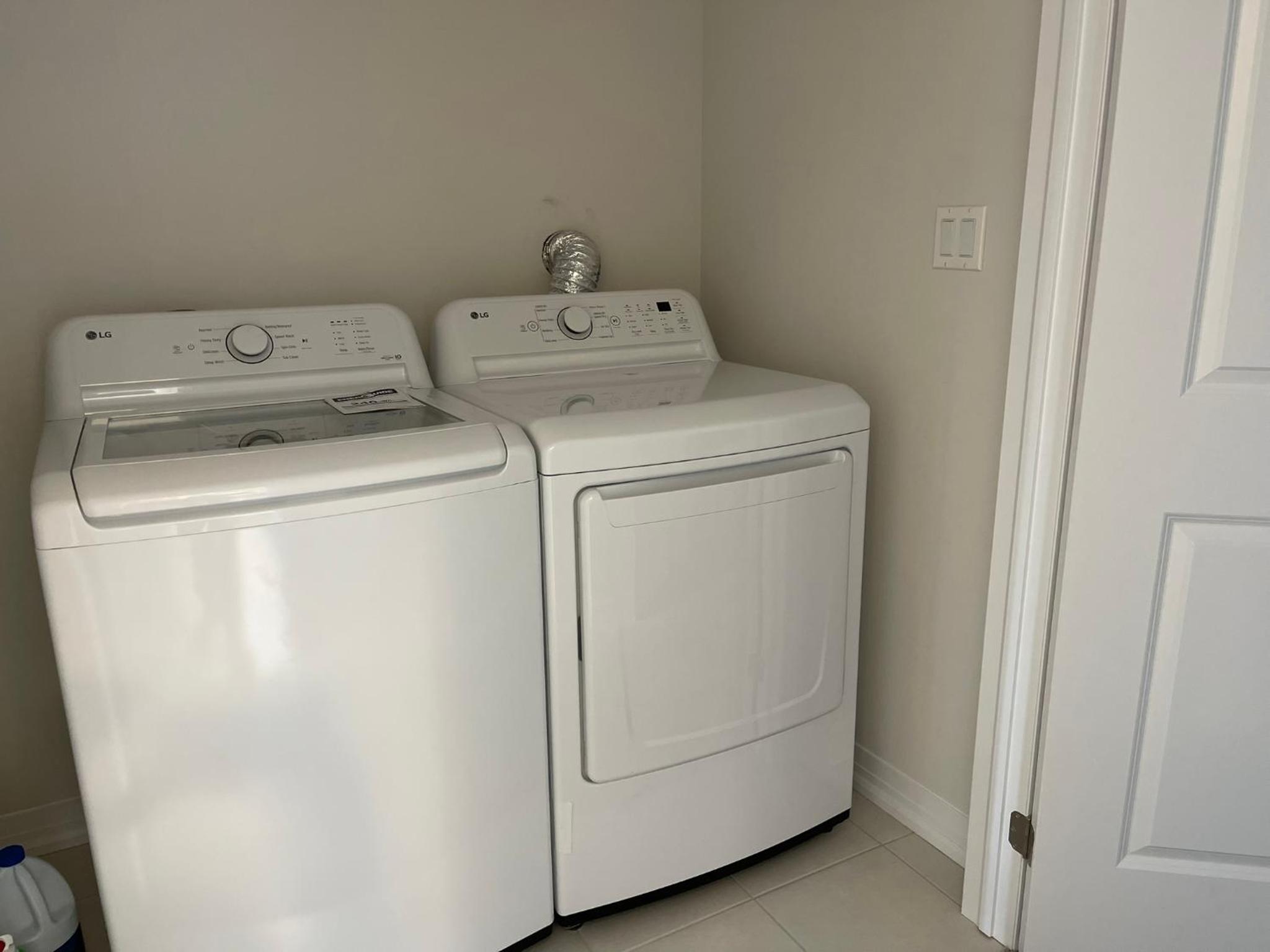 4 Bedroom Detach Home in Cambridge