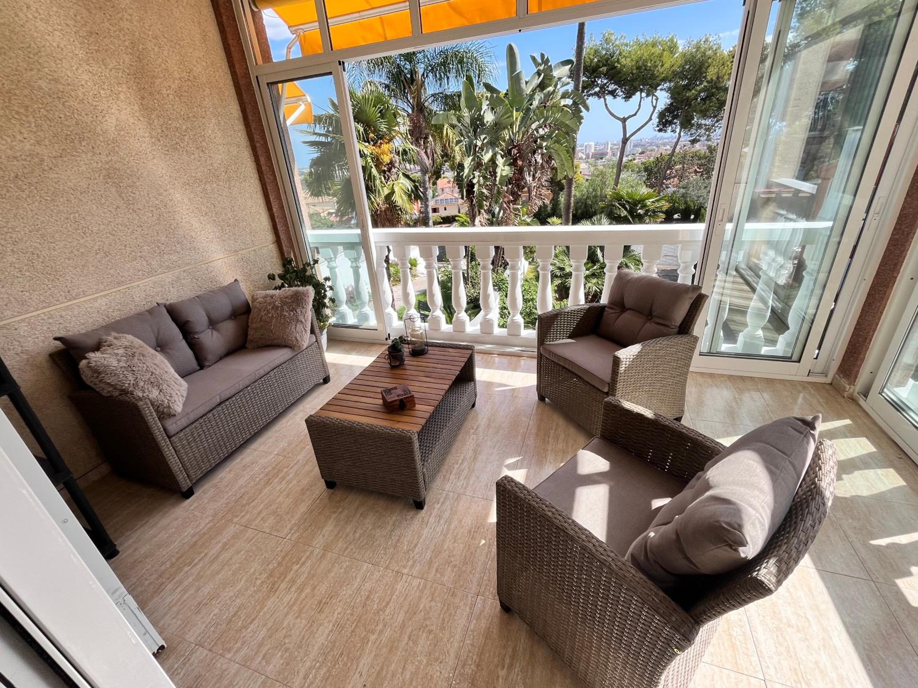 Alquilo chalet completo