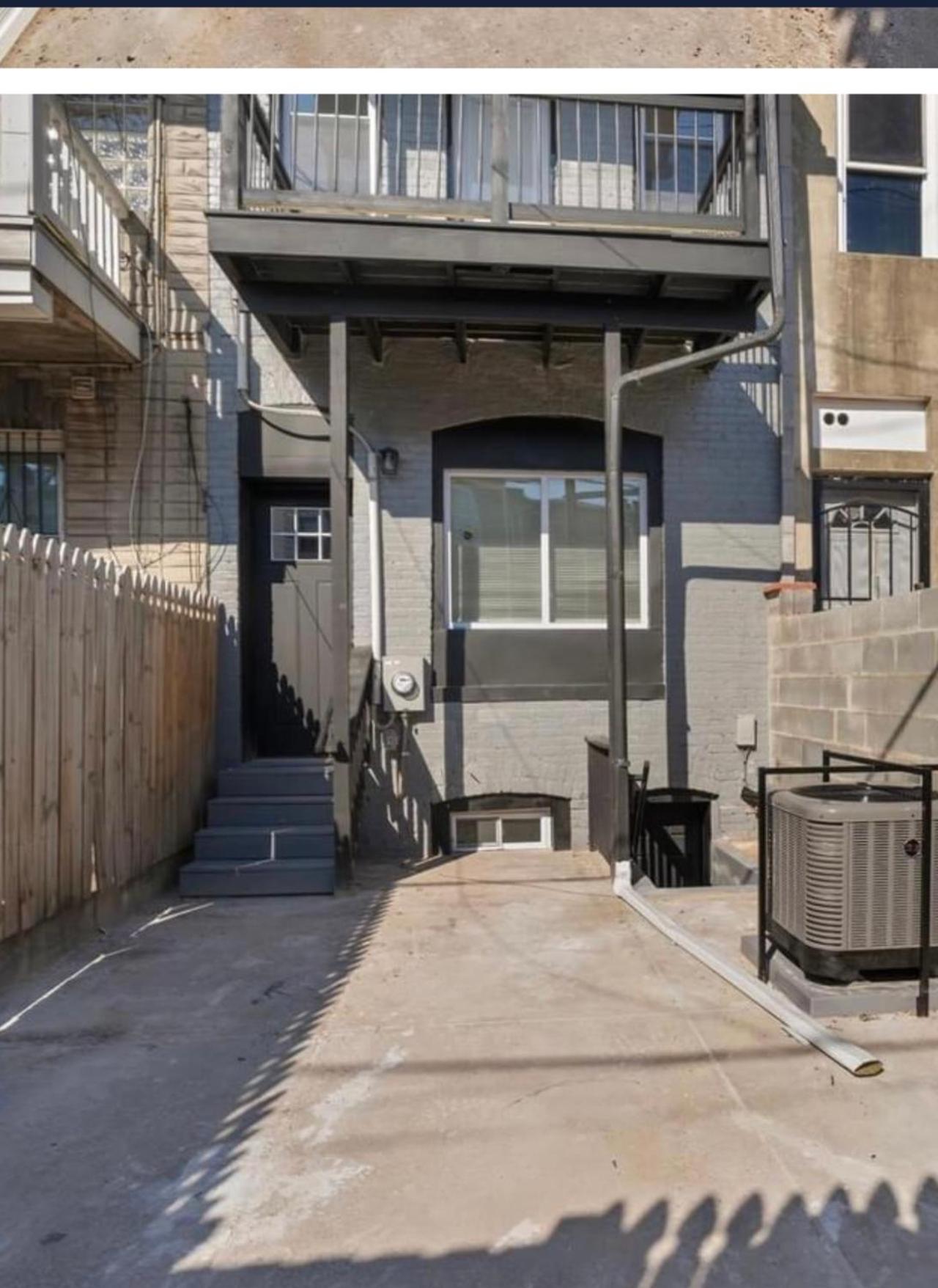 Modern 4BR- Near Everything! view 3