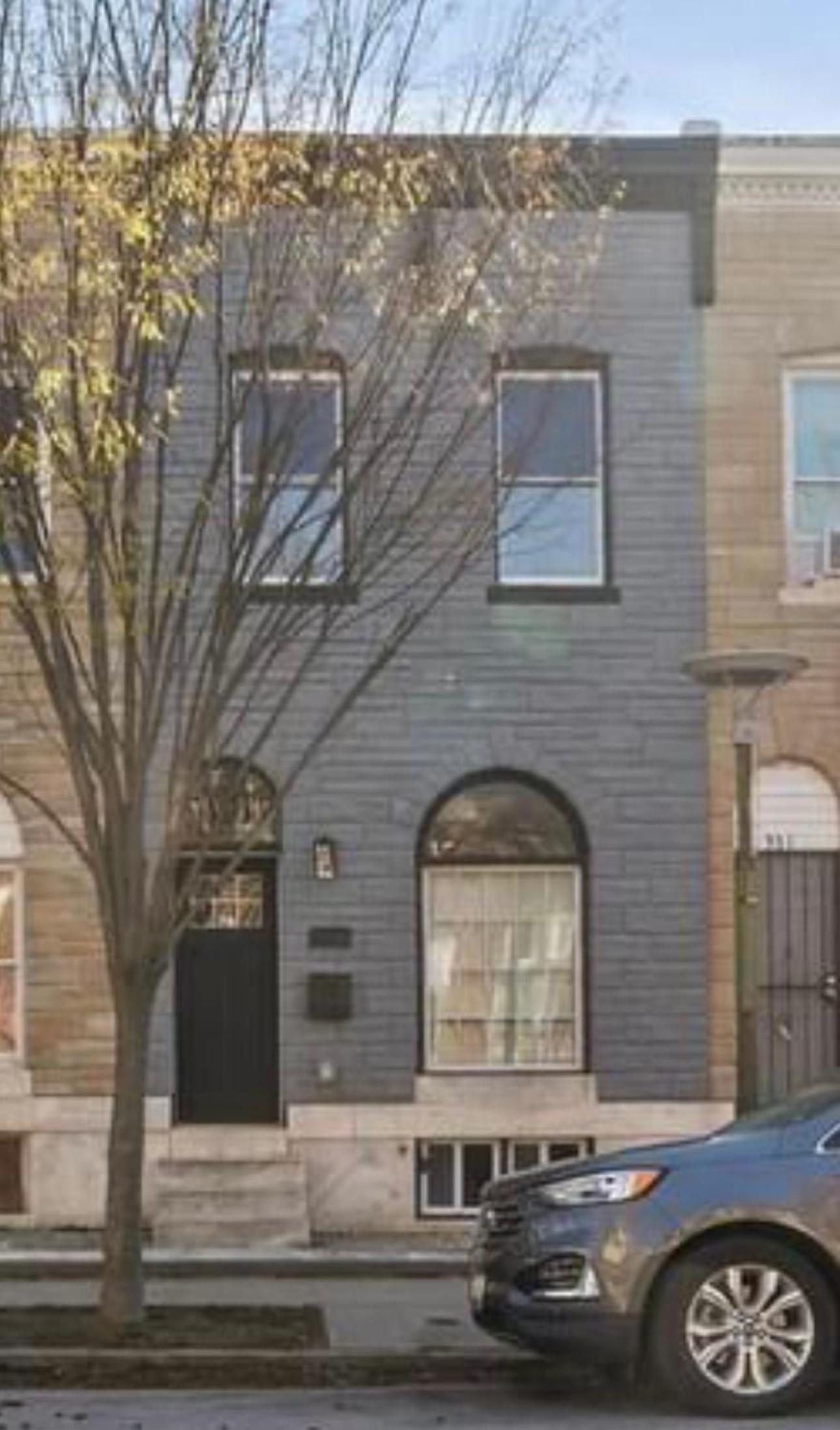 Modern 4BR- Near Everything! view 2