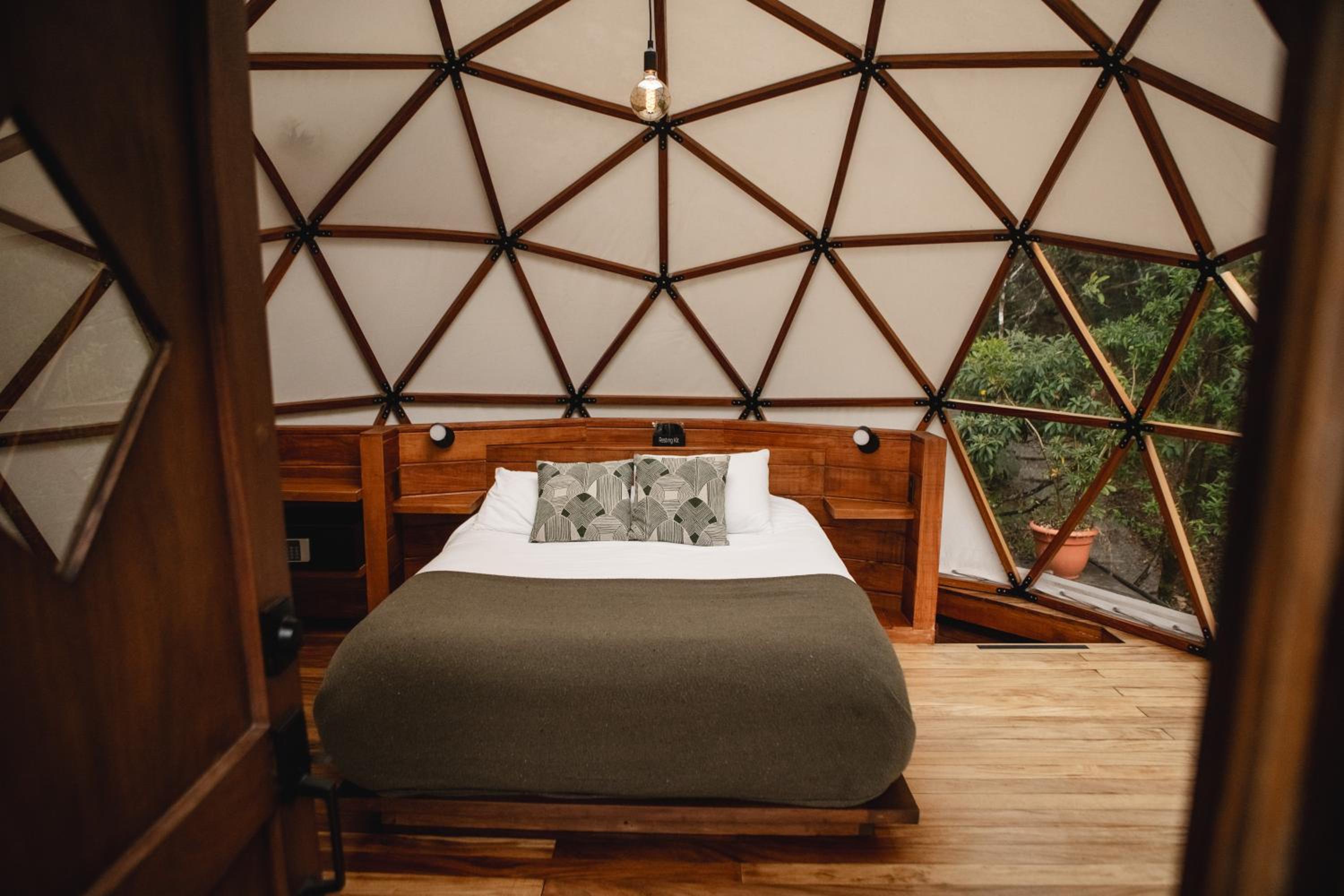 NATURAVE - Into the woods - Mountain cabins