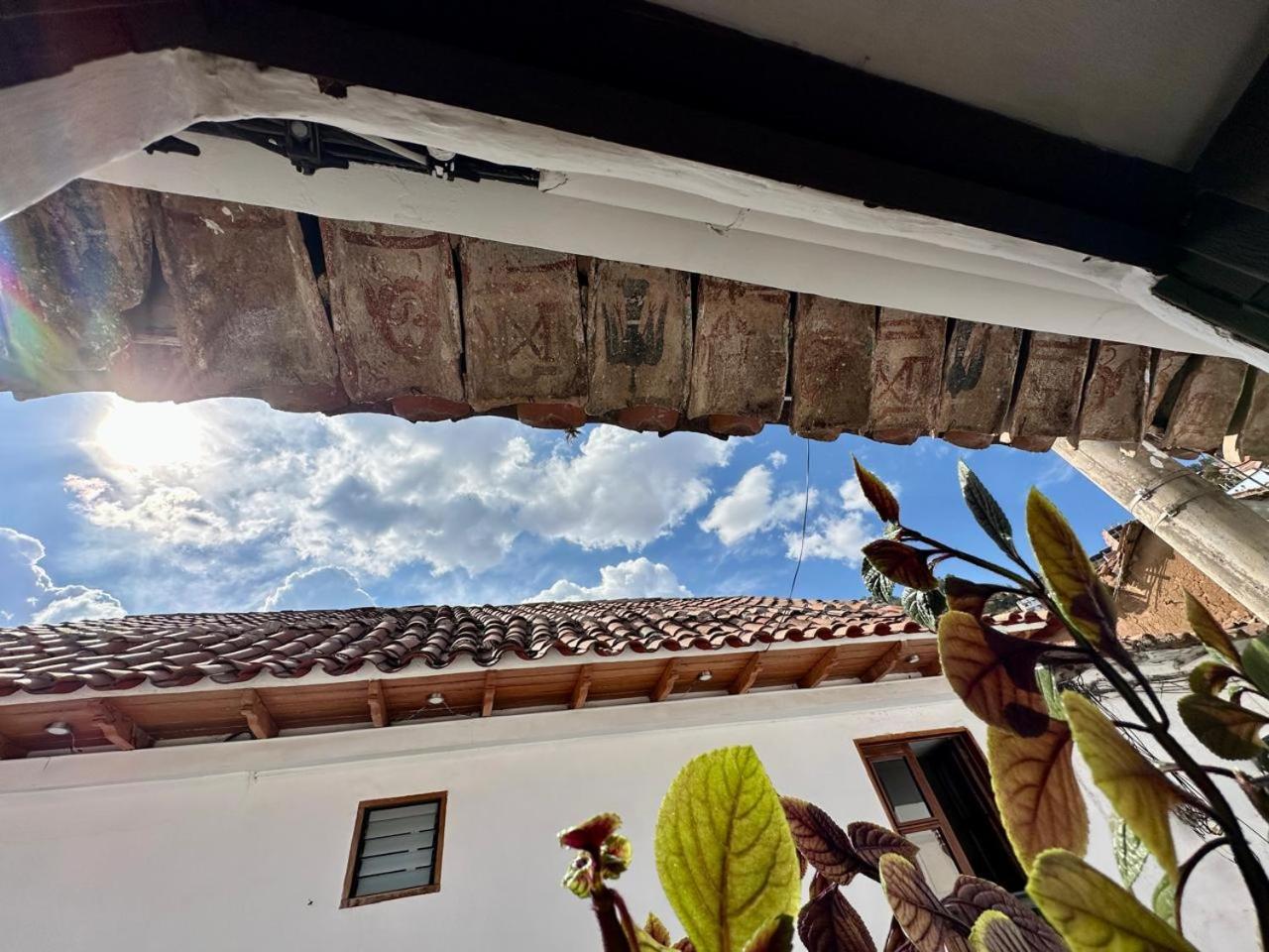 Cozy Cultural Home 7 Angelitos view 5