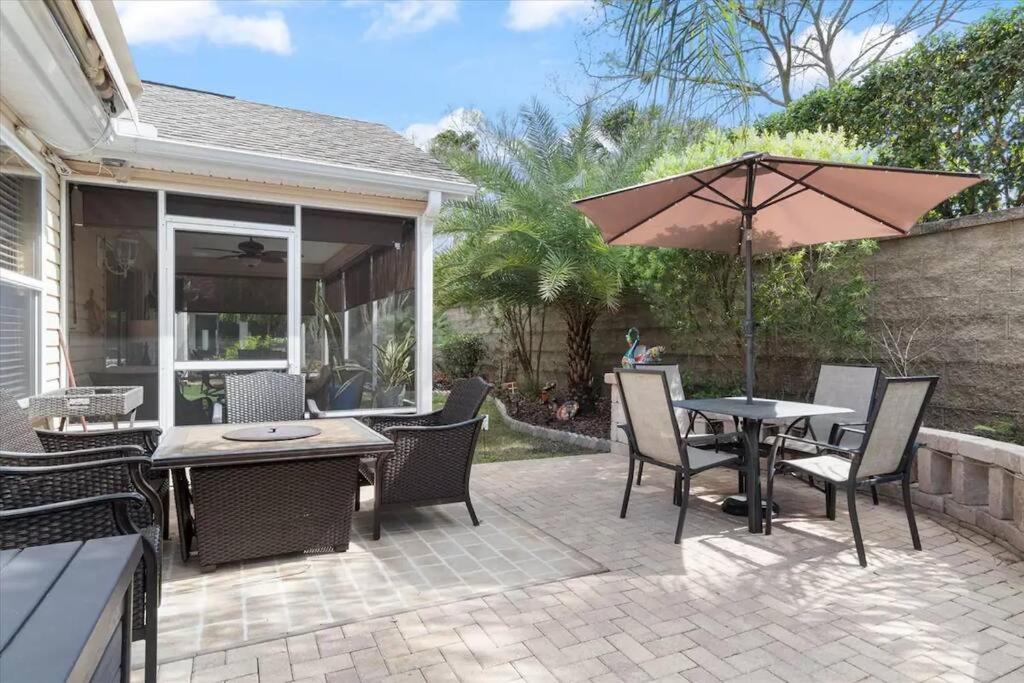 Leesburg Vacations - The Villages Sumter Landing With lanai  patio! - Property Image 1