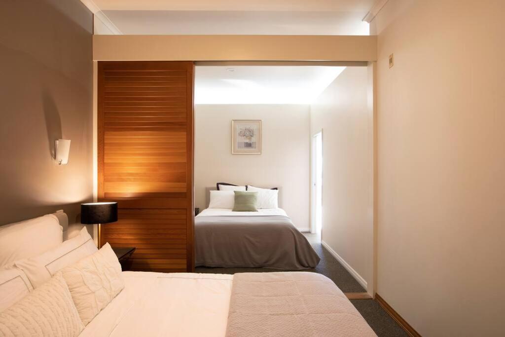 Waterfront ! Princes Wharf Luxury 2 Bedroom Apartment view 4
