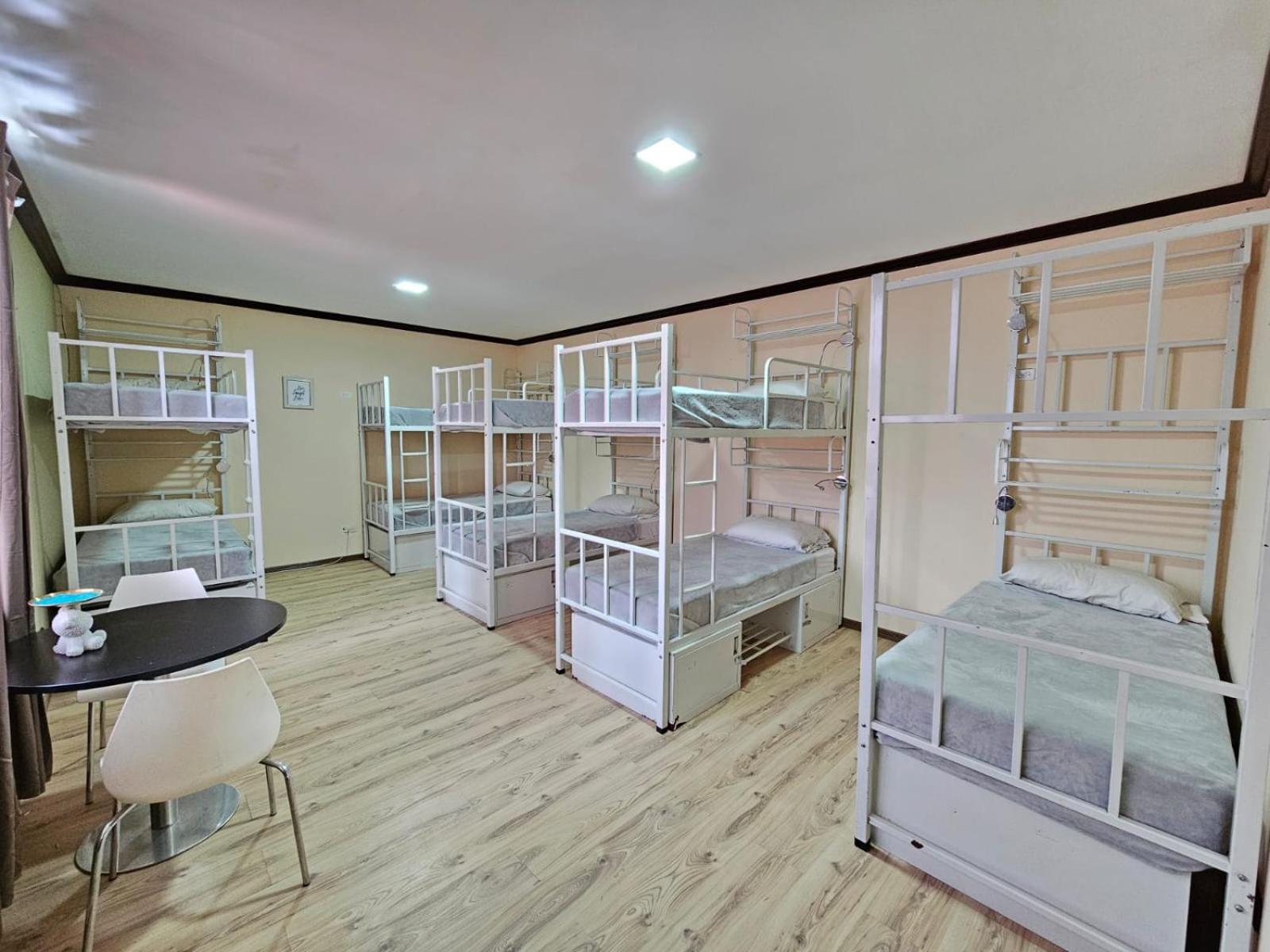 Hostel La Cali Inn