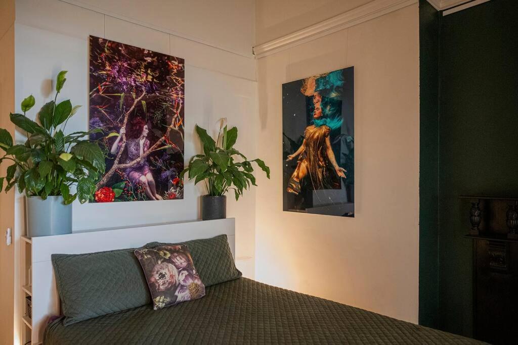 Studio in Iconic Heritage Building near Albert Park