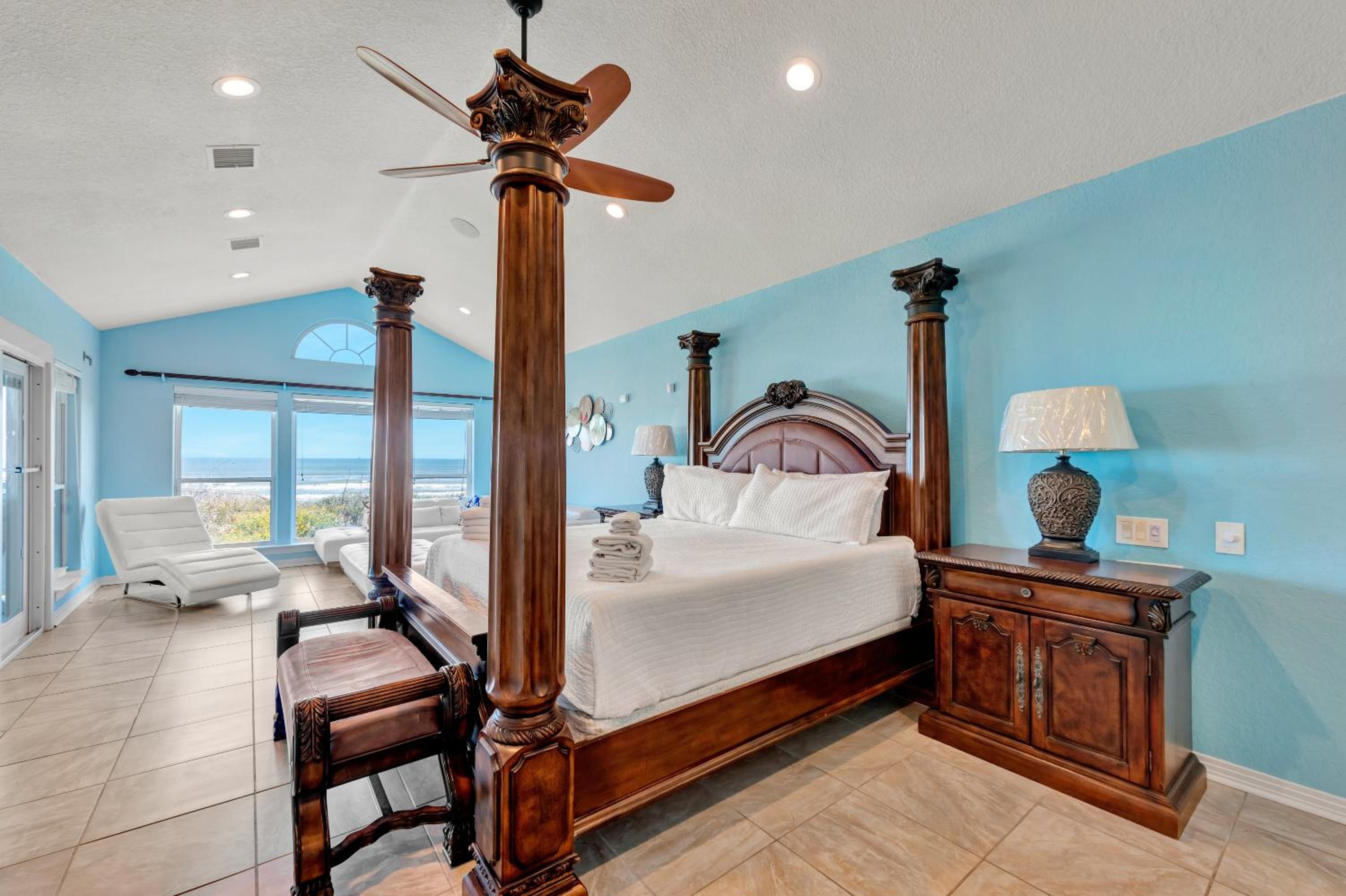 Executive Beach Paradise SH7345