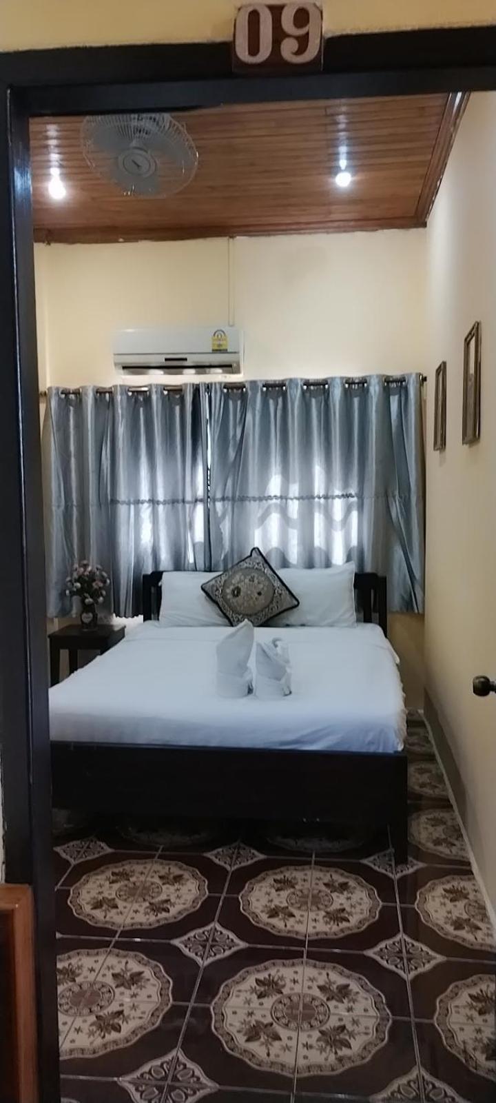 Phanh Tha Sone Guest House