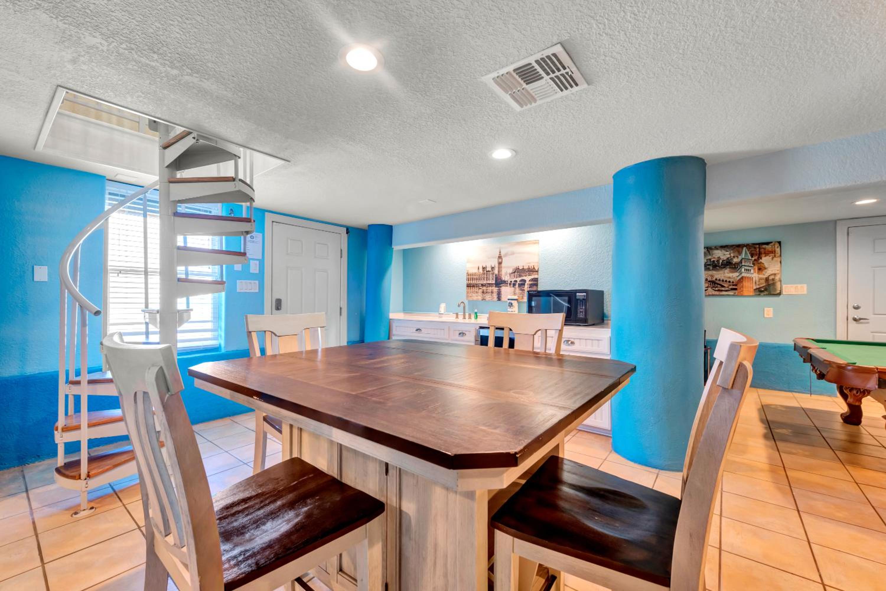 Executive Beach Paradise SH7345