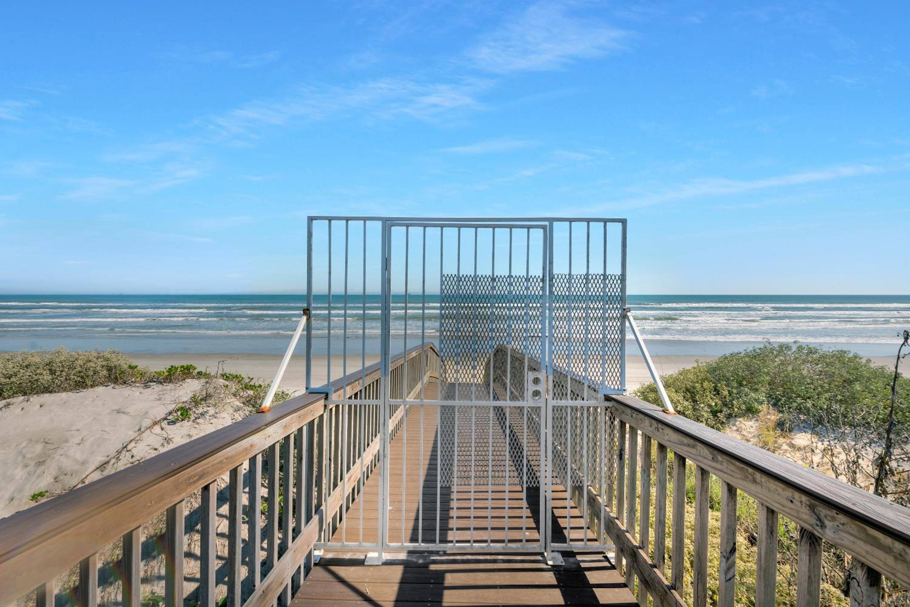 Executive Beach Paradise SH7345