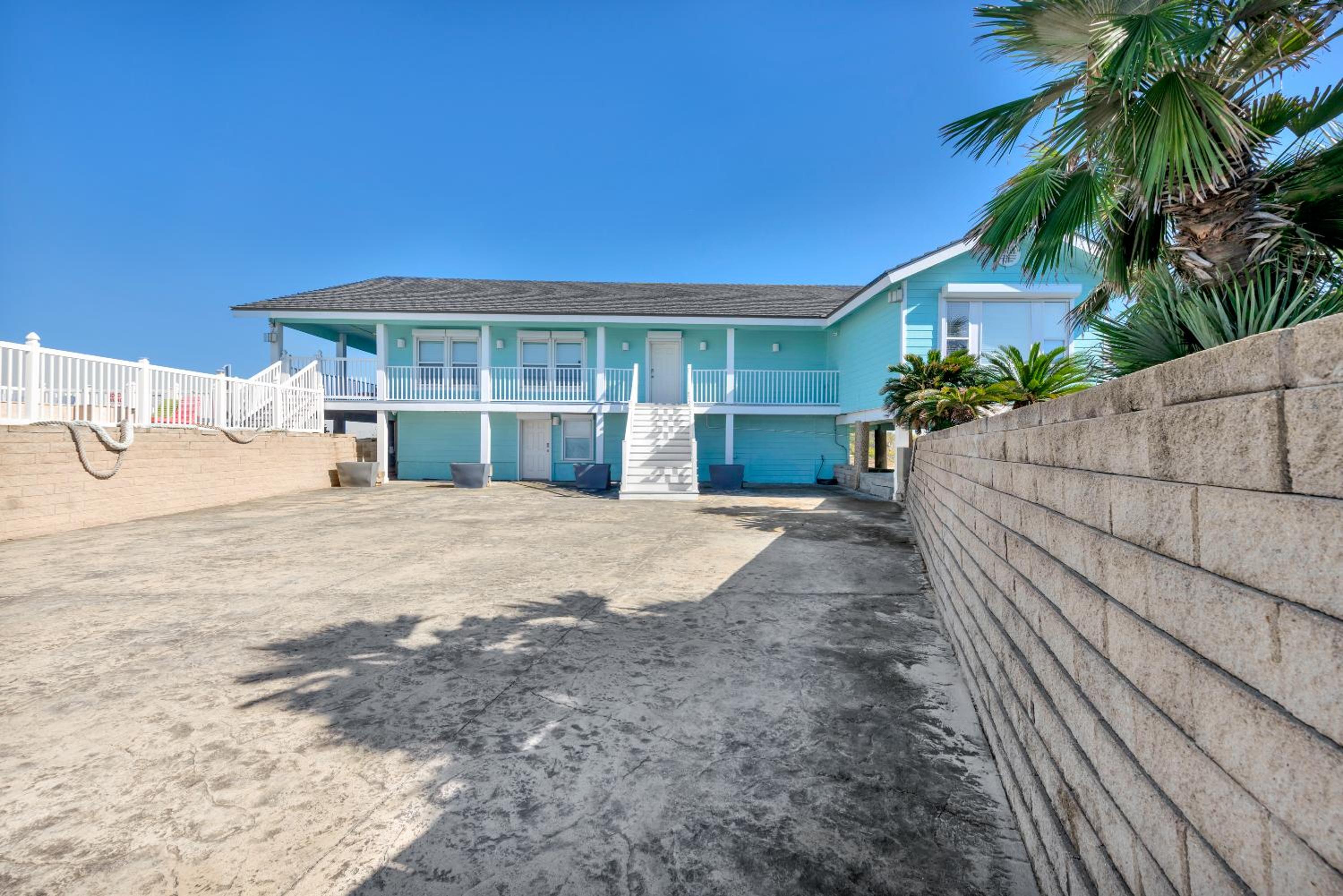 Executive Beach Paradise SH7345
