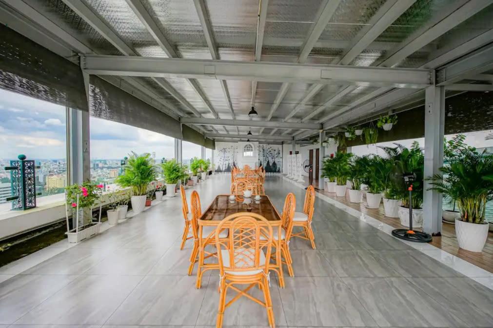Leman Luxury Suites
