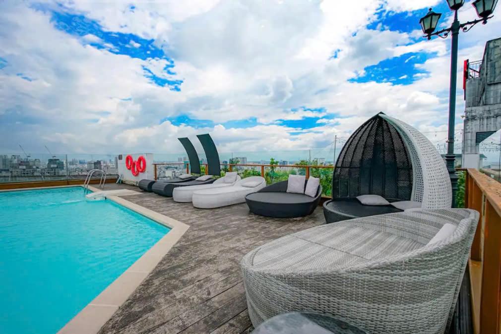Leman Luxury Suites