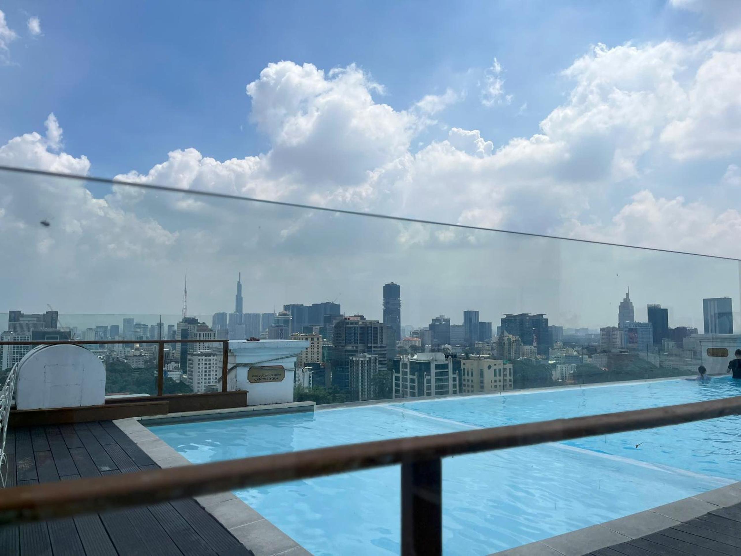 Leman Luxury Suites