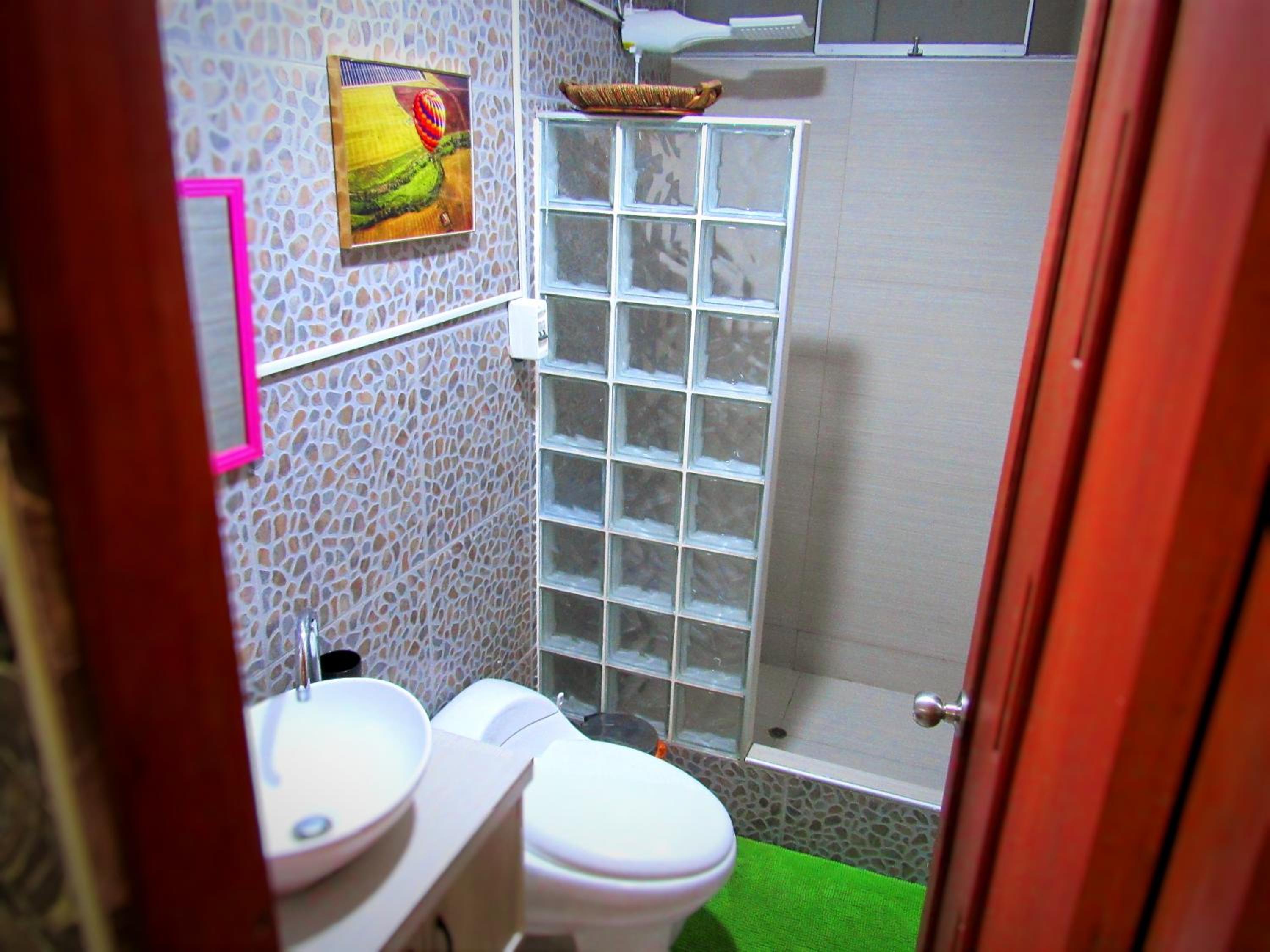 Photo 10