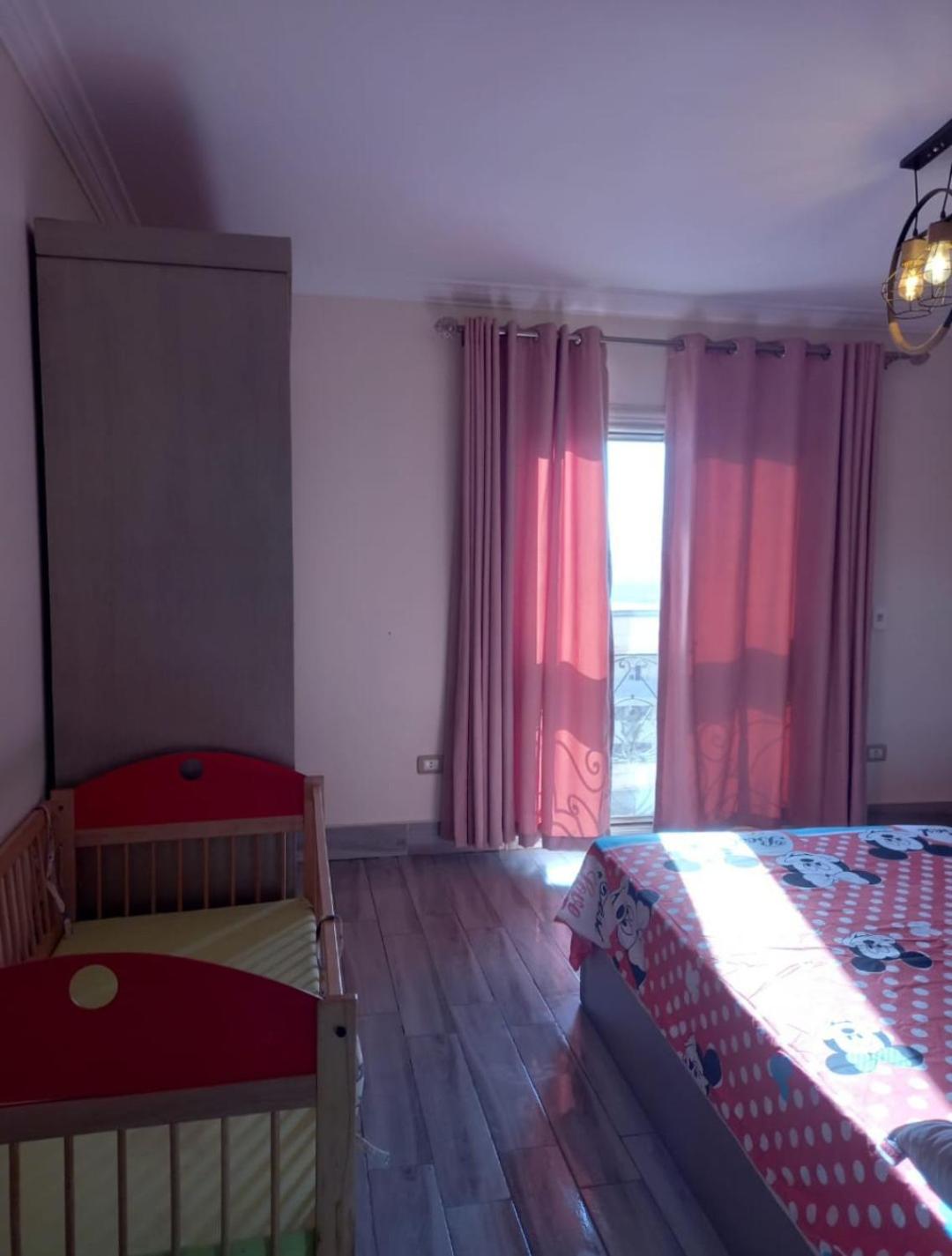 FREE Airport Pick-Up, Luxury Apartment at the centre of Cairo with all facilities