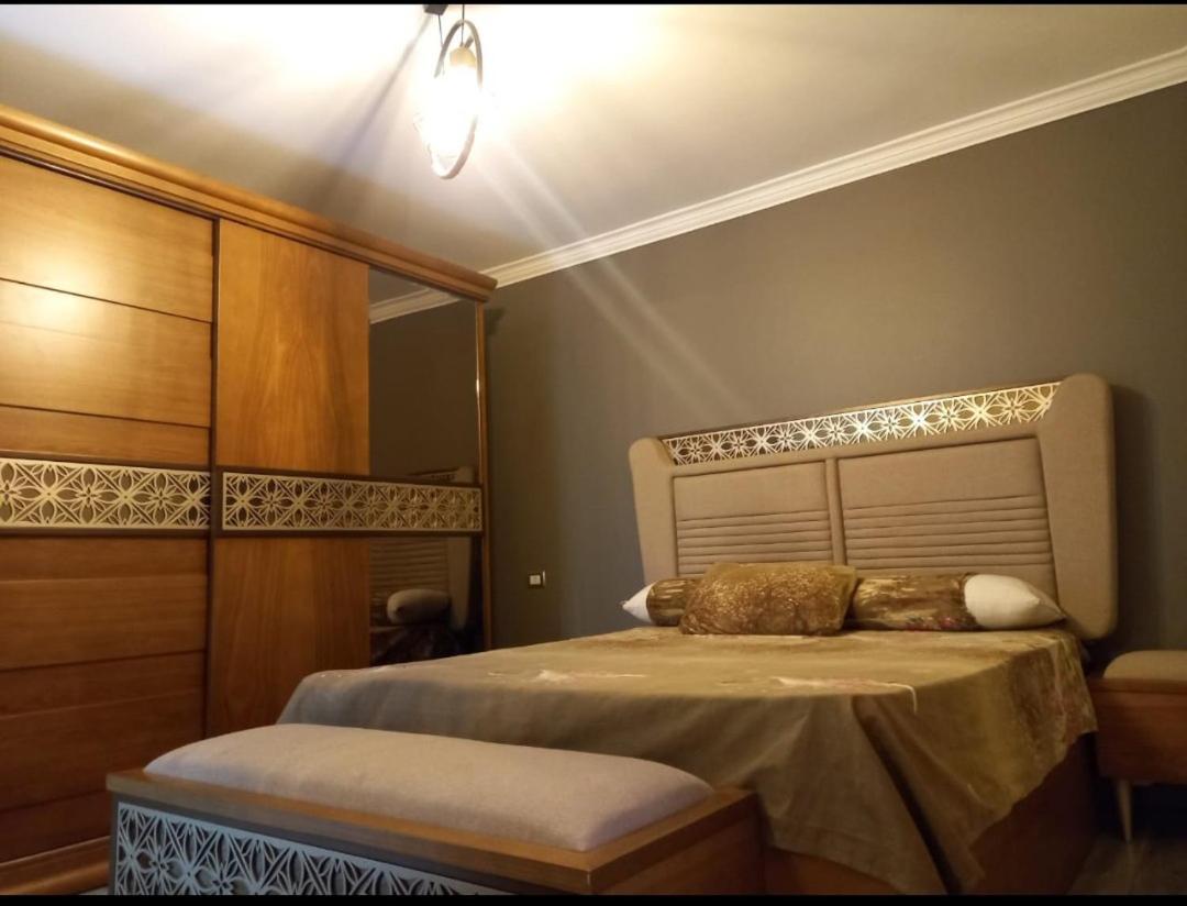 FREE Airport Pick-Up, Luxury Apartment at the centre of Cairo with all facilities