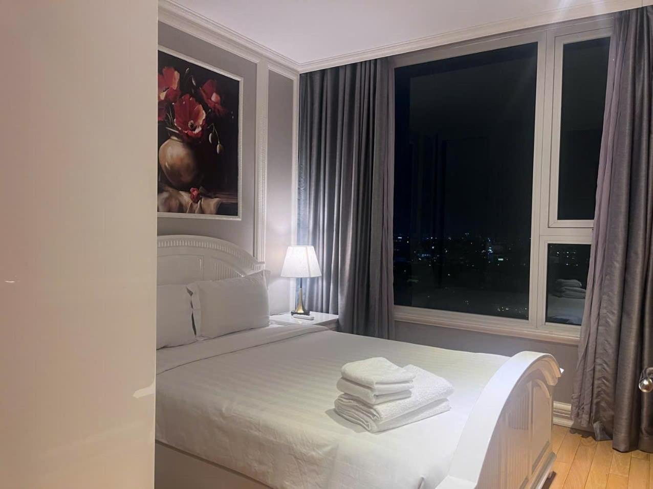 Leman Luxury Suites