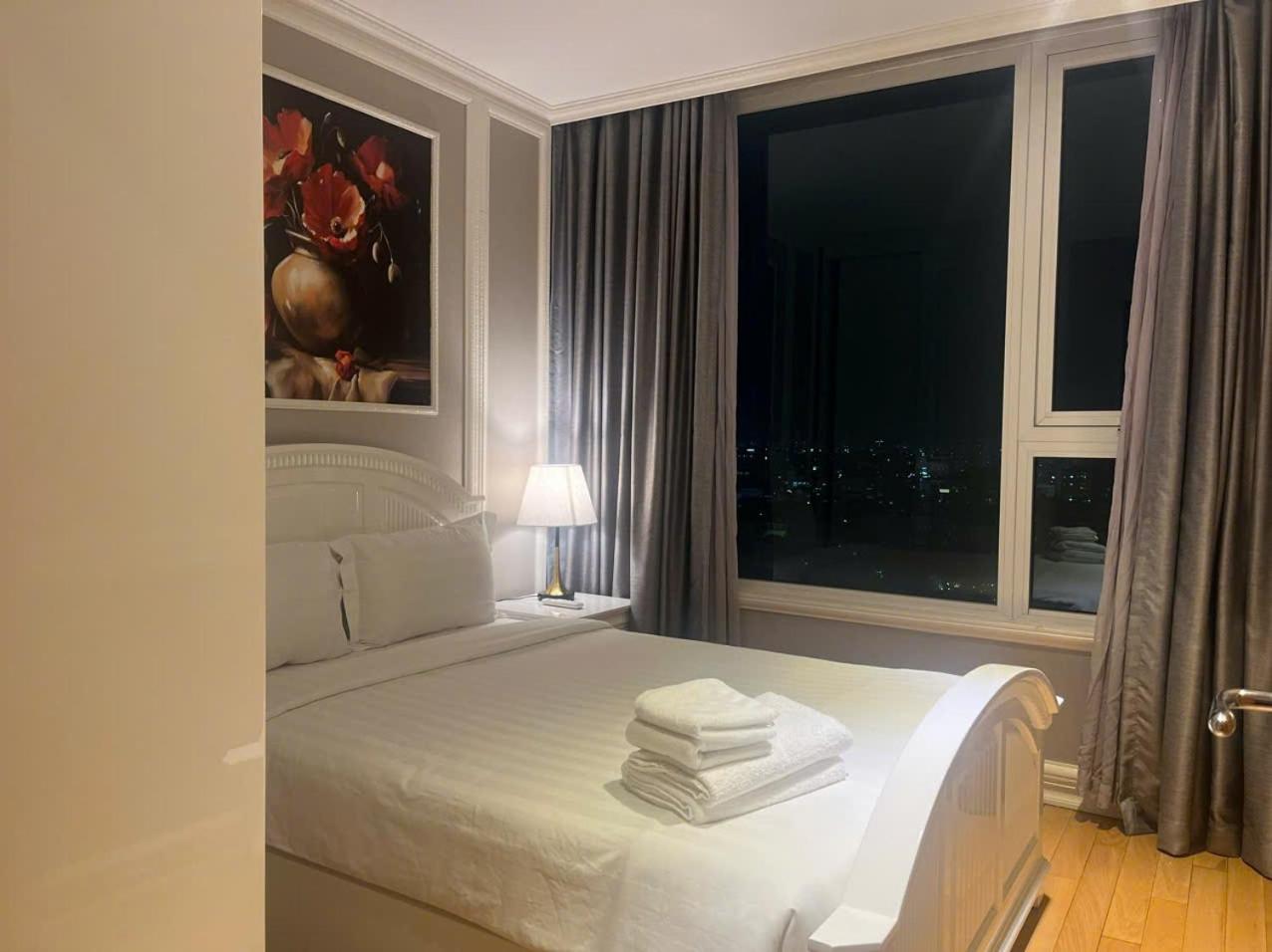 Leman Luxury Suites